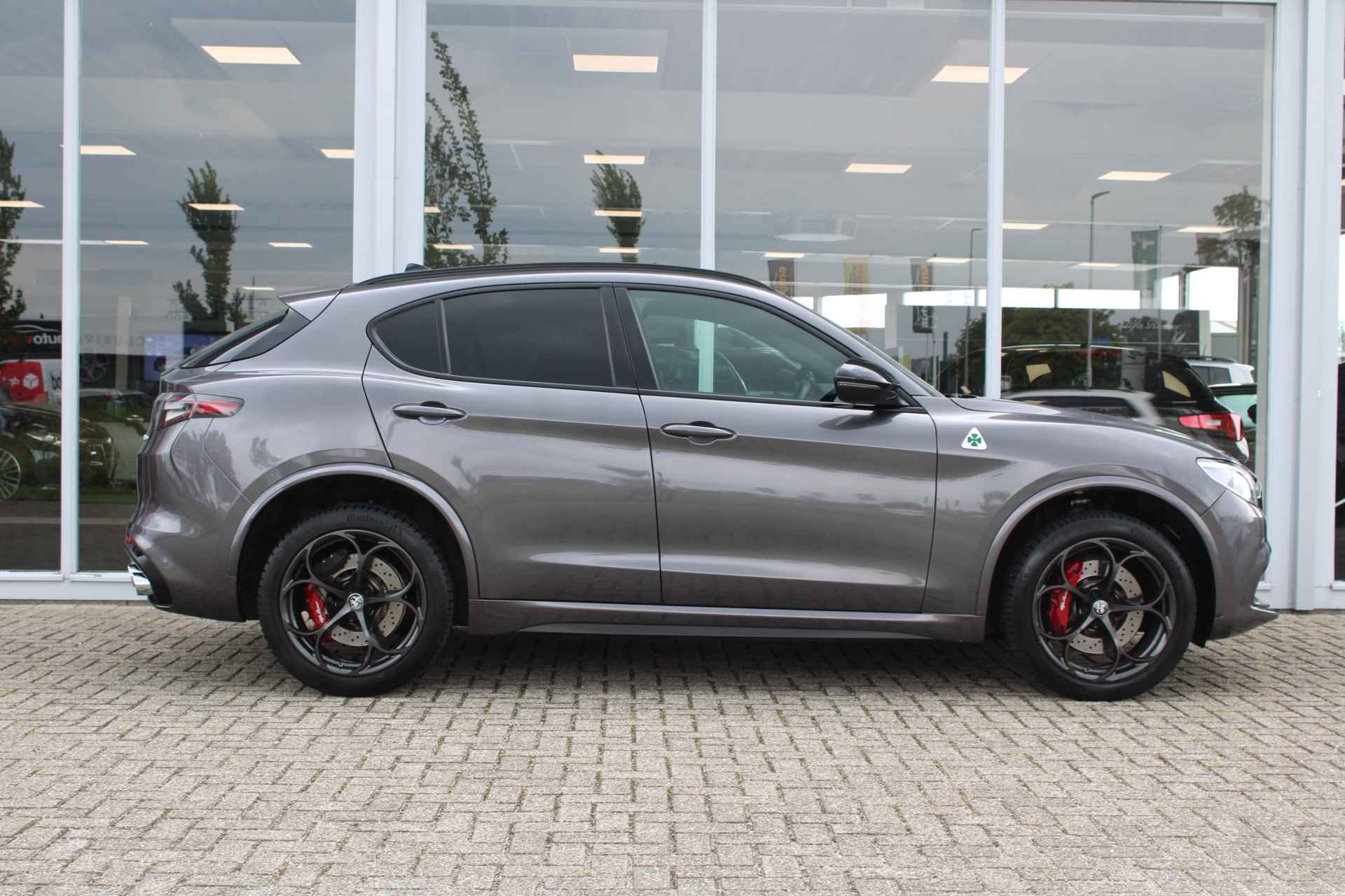 Alfa Romeo Stelvio Quadrifoglio 2.9 V6 510PK AWD | Harman Kardon | Adaptieve Cruise Control | Schuif/Kanteldak - 5/41