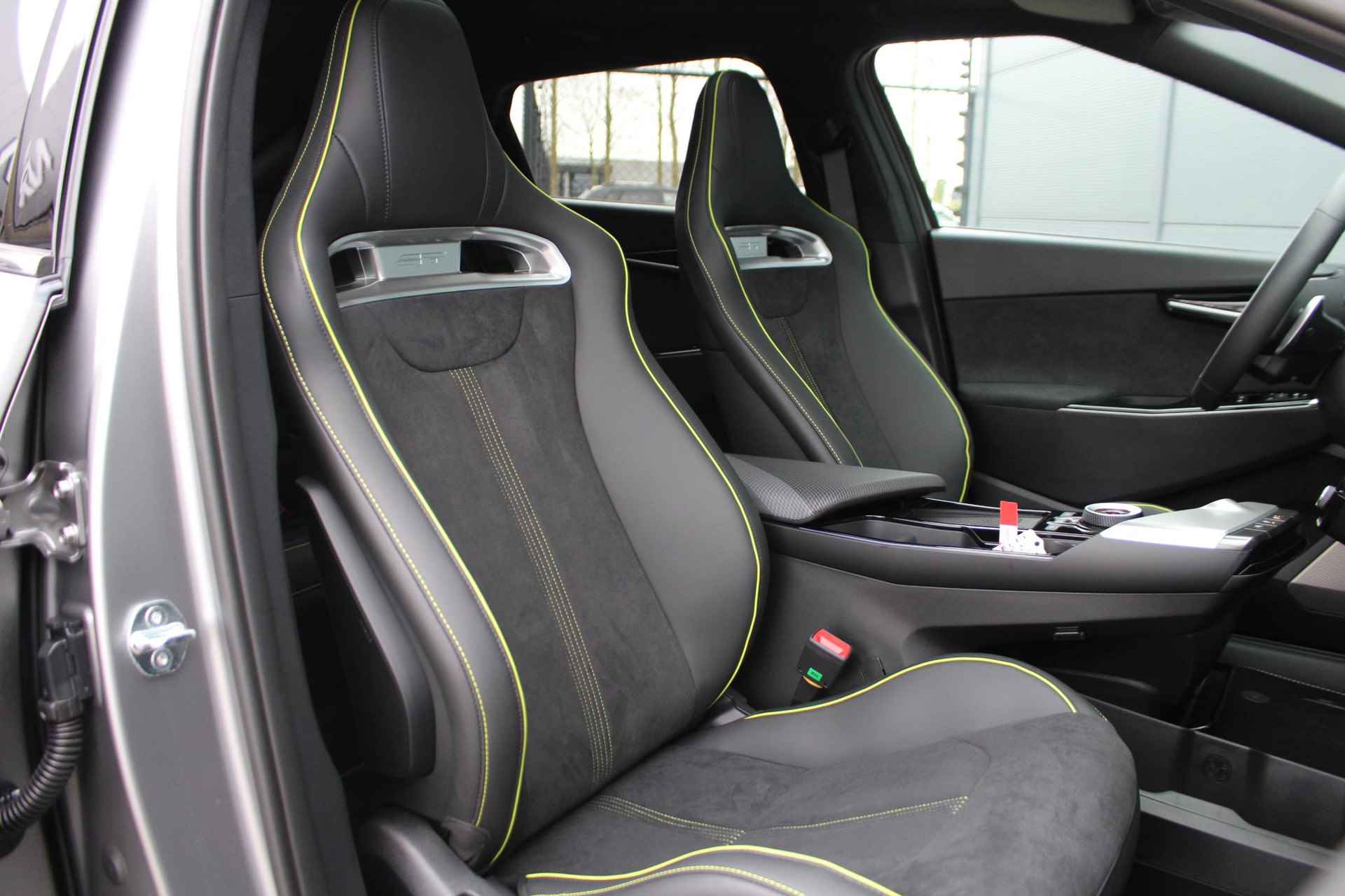 Kia EV6 GT AWD 77.4 kWh | 585pk | AWD Performance | Actieprijs | Direct leverbaar!!! - 16/38