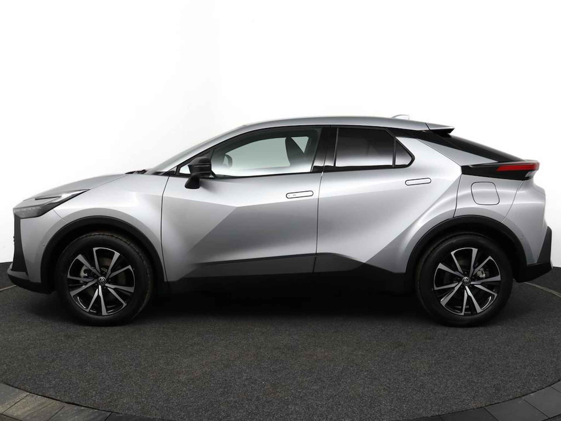 Toyota C-HR 2.0 Plug-in Hybrid 220 First Edition | Adaptive Cruise Control | Apple Carplay | Android Auto | Achteruitrijcamera | Stoelverwarming | - 3/47