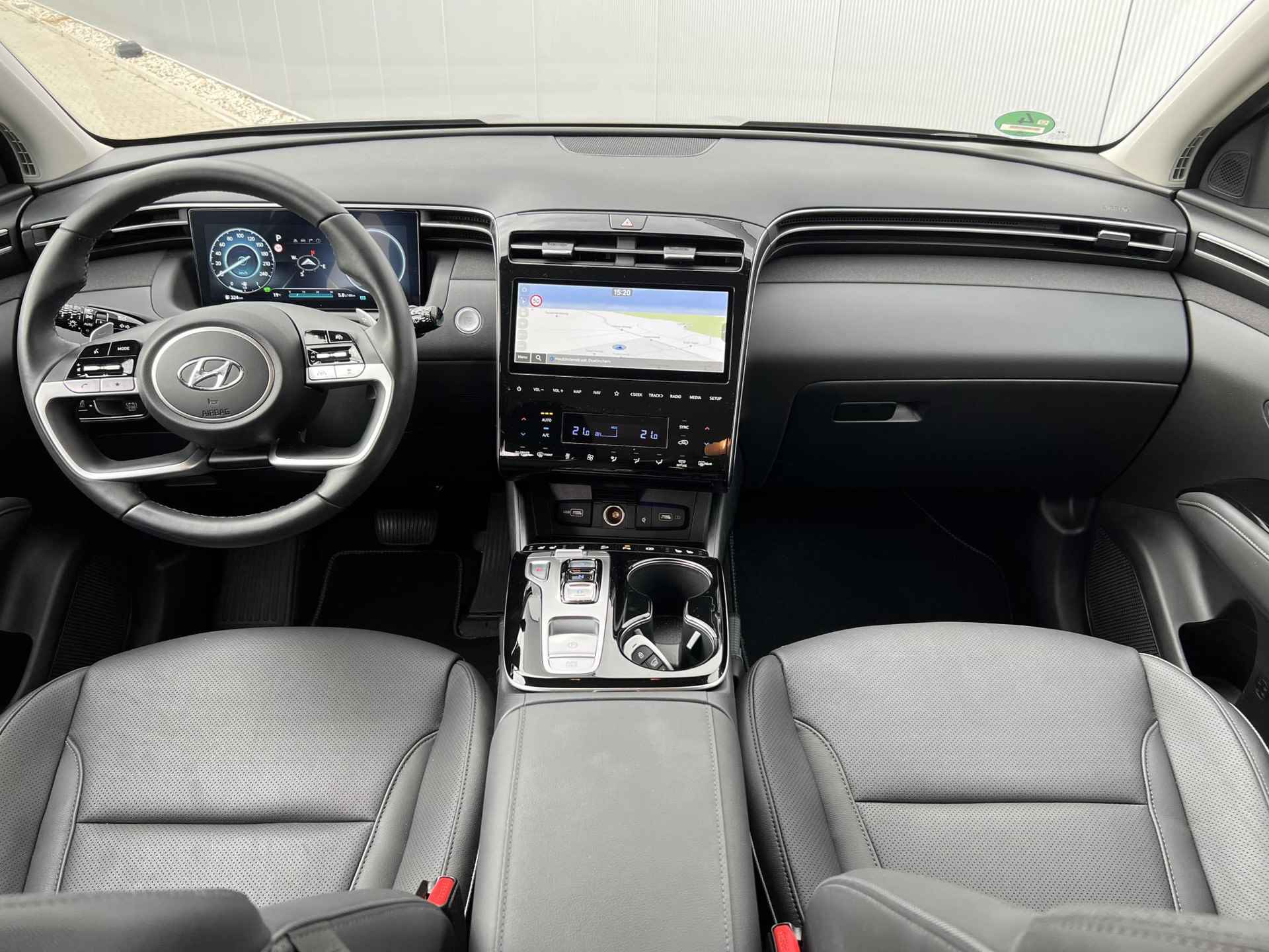 Hyundai Tucson 1.6 T-GDI HEV Premium / Apple Carplay & Android Auto / Adaptieve Cruise Control / Lederen Bekleding / 360 Camera / Keyless / - 2/36
