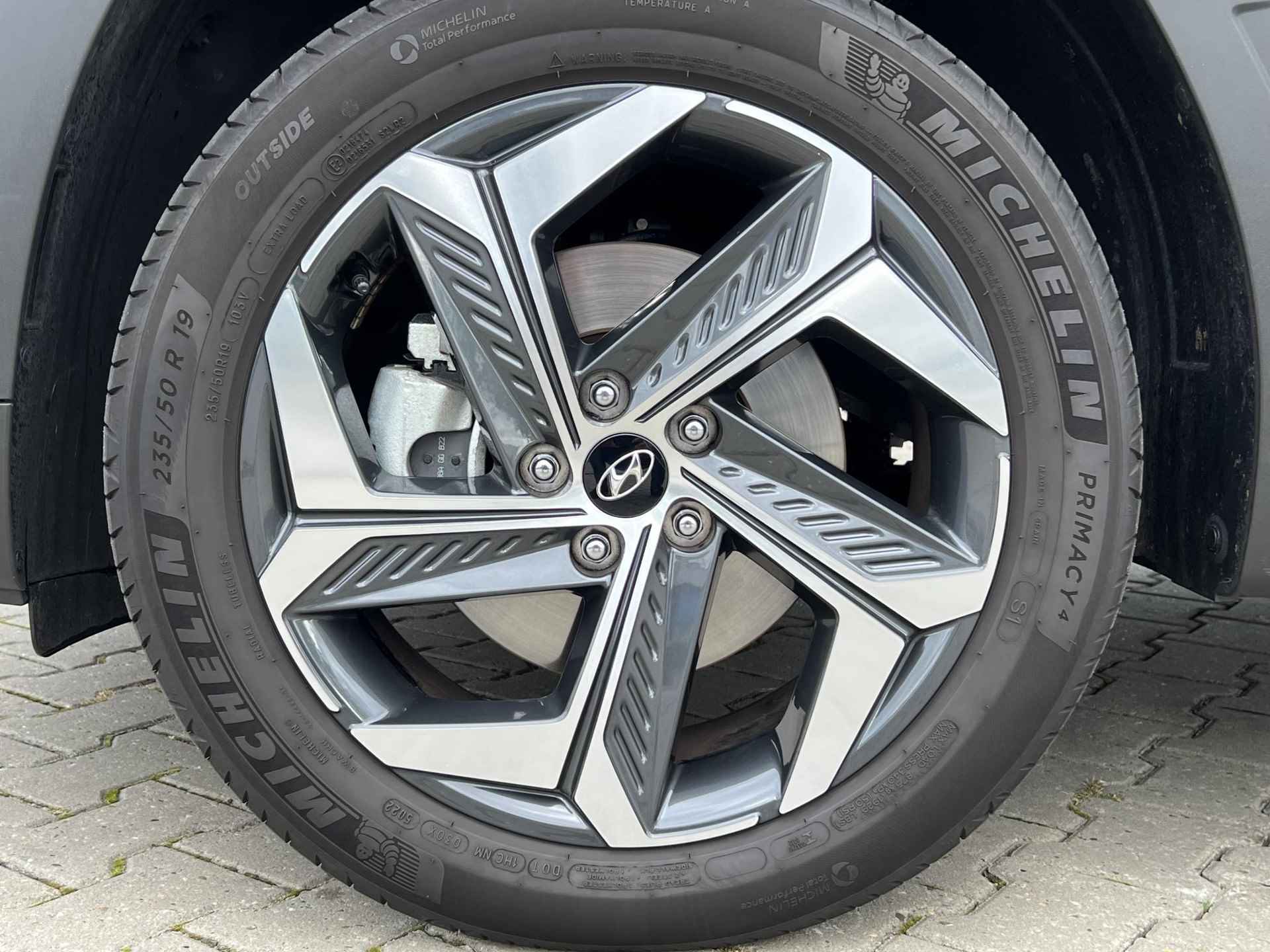 Hyundai Tucson 1.6 T-GDI HEV Premium / Apple Carplay & Android Auto / Adaptieve Cruise Control / Lederen Bekleding / 360 Camera / Keyless / - 15/36