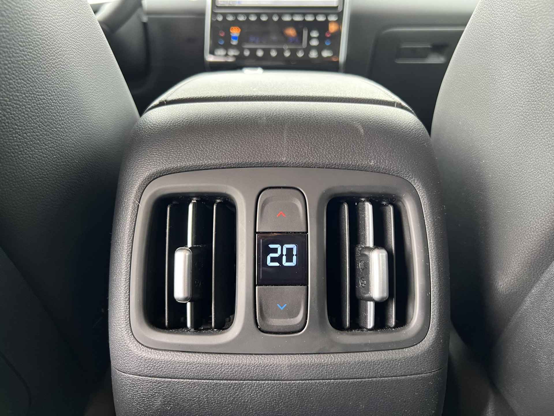 Hyundai Tucson 1.6 T-GDI HEV Premium / Apple Carplay & Android Auto / Adaptieve Cruise Control / Lederen Bekleding / 360 Camera / Keyless / - 29/36