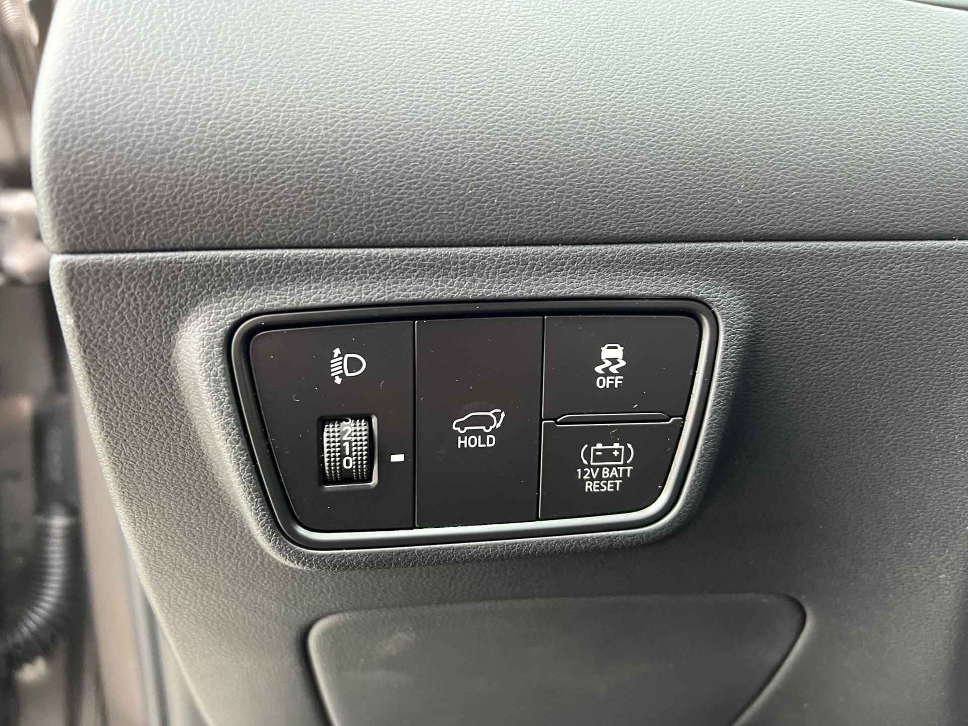 Hyundai Tucson 1.6 T-GDI HEV Premium / Apple Carplay & Android Auto / Adaptieve Cruise Control / Lederen Bekleding / 360 Camera / Keyless / - 30/36