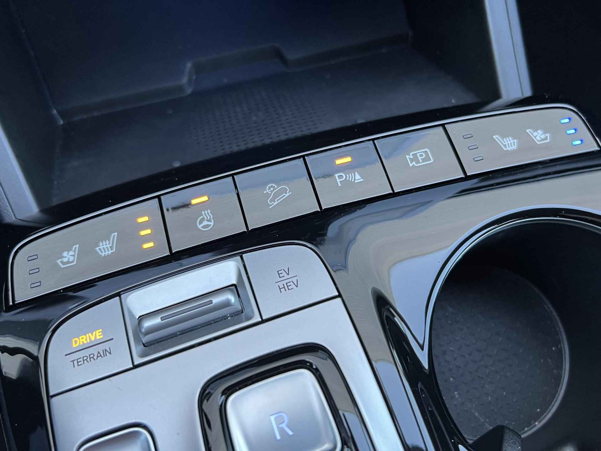 Hyundai Tucson 1.6 T-GDI HEV Premium / Apple Carplay & Android Auto / Adaptieve Cruise Control / Lederen Bekleding / 360 Camera / Keyless / - 36/36