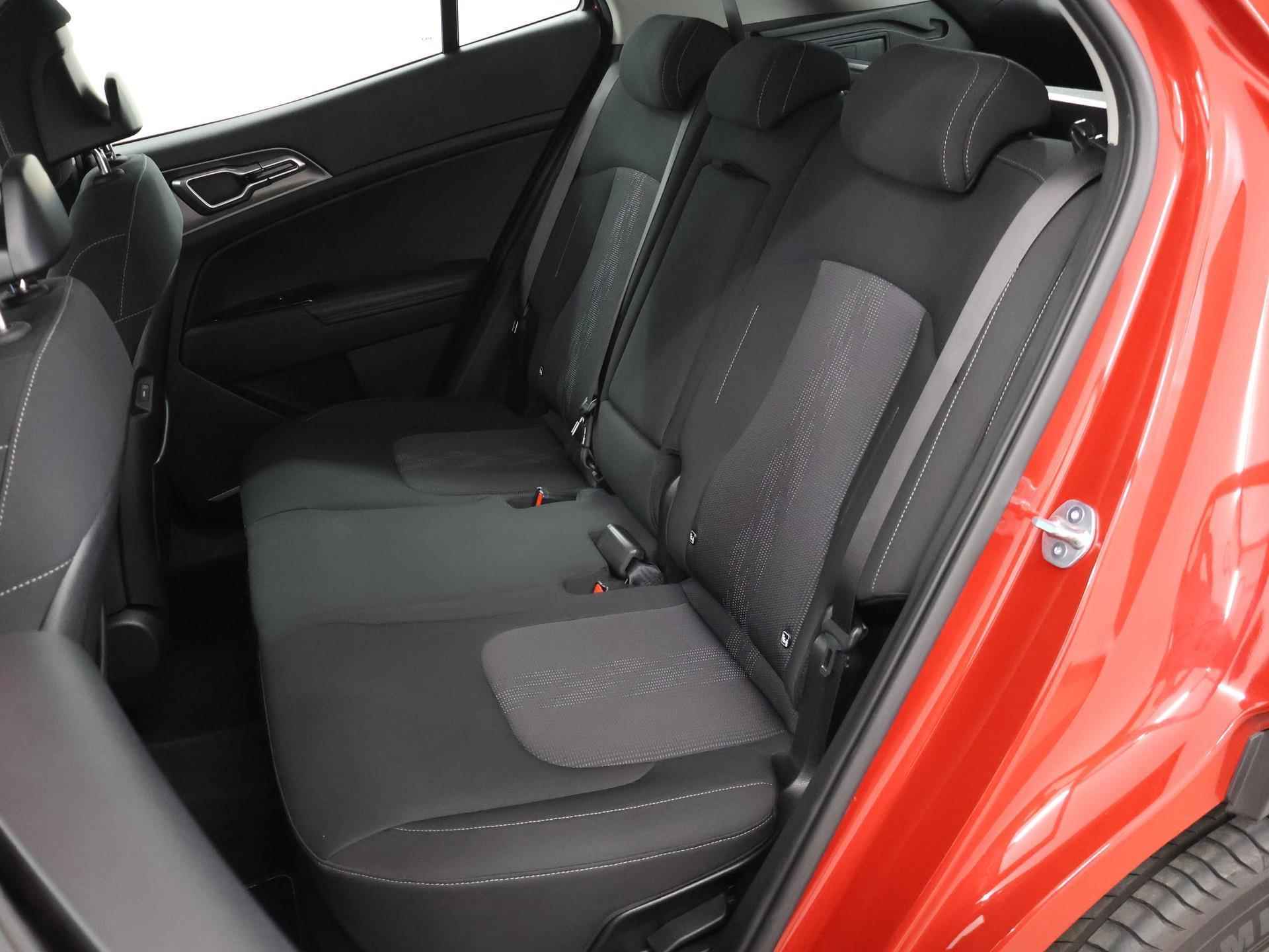 Kia Sportage 1.6 T-GDi Hybrid DynamicLine | Navigatie | Parkeercamera | Adaptieve Cruise Control | Highway Drive Assist | Climate Control - 11/41