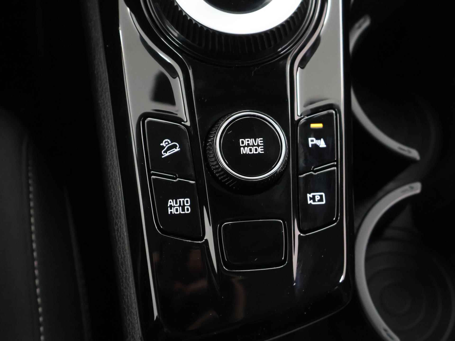 Kia Sportage 1.6 T-GDi Hybrid DynamicLine | Navigatie | Parkeercamera | Adaptieve Cruise Control | Highway Drive Assist | Climate Control - 28/41