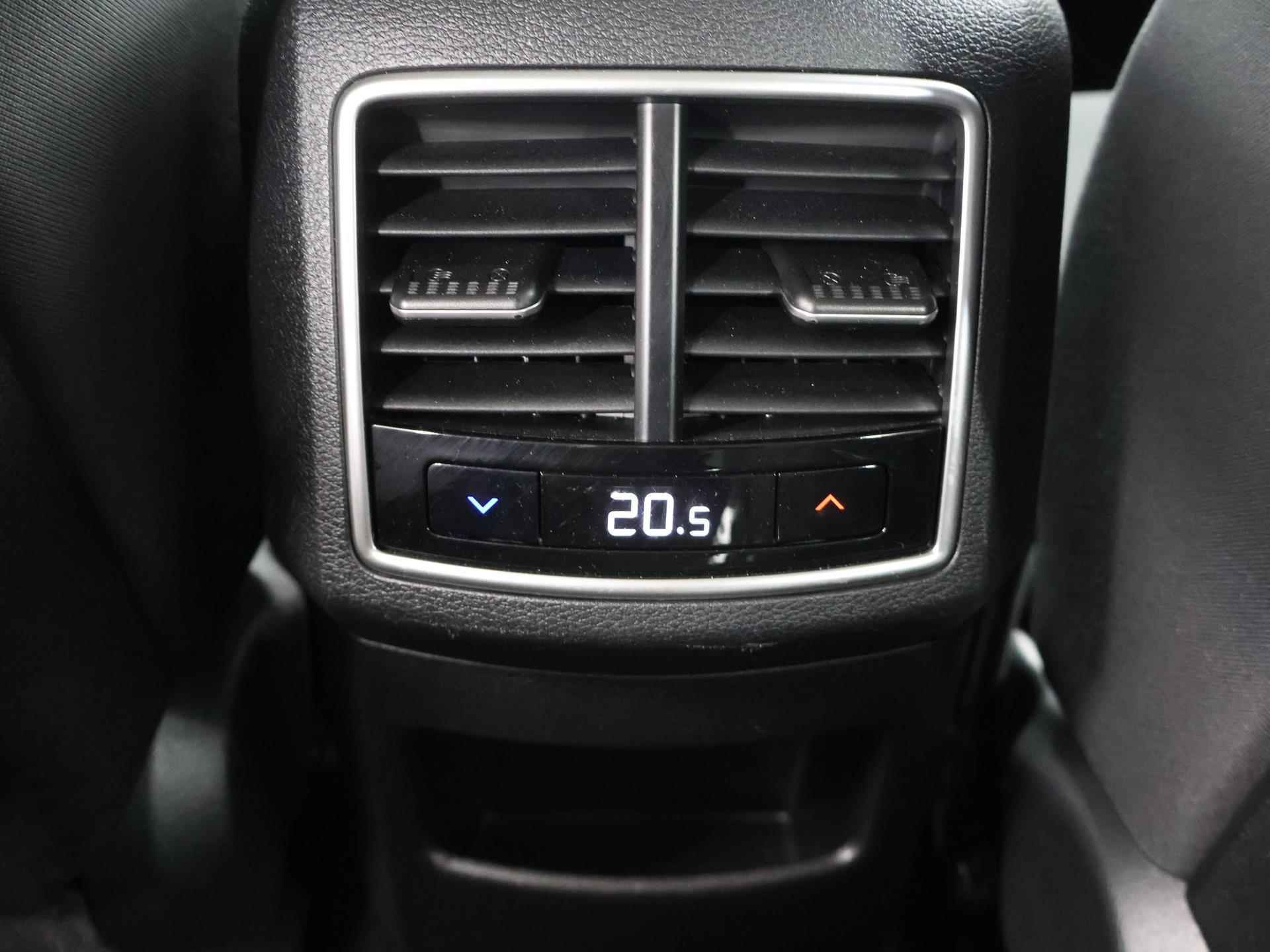 Kia Sportage 1.6 T-GDi Hybrid DynamicLine | Navigatie | Parkeercamera | Adaptieve Cruise Control | Highway Drive Assist | Climate Control - 32/41