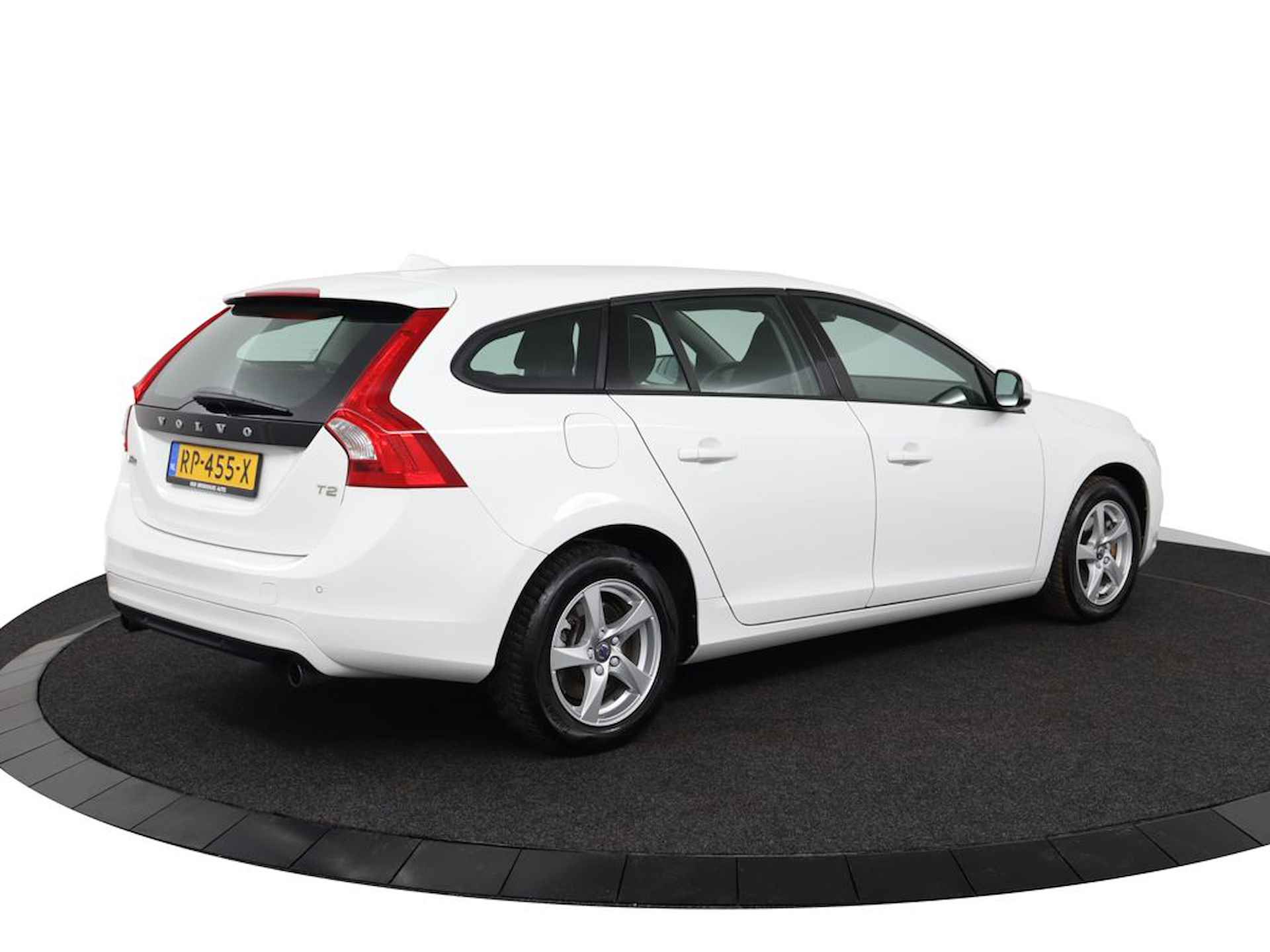 Volvo V60 T2 Automaat Polar | Navigatie | Cruise Control | Climate Control | Bluetooth | Parkeersensoren - 3/46