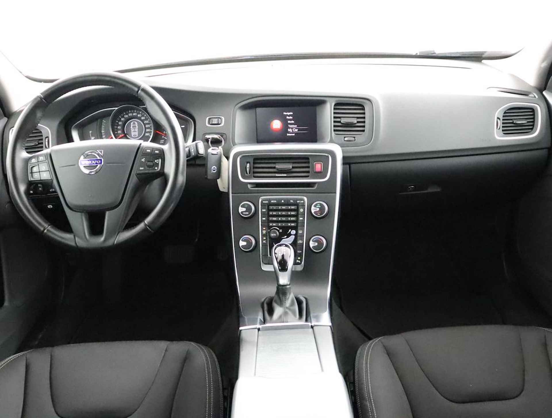 Volvo V60 T2 Automaat Polar | Navigatie | Cruise Control | Climate Control | Bluetooth | Parkeersensoren - 5/46