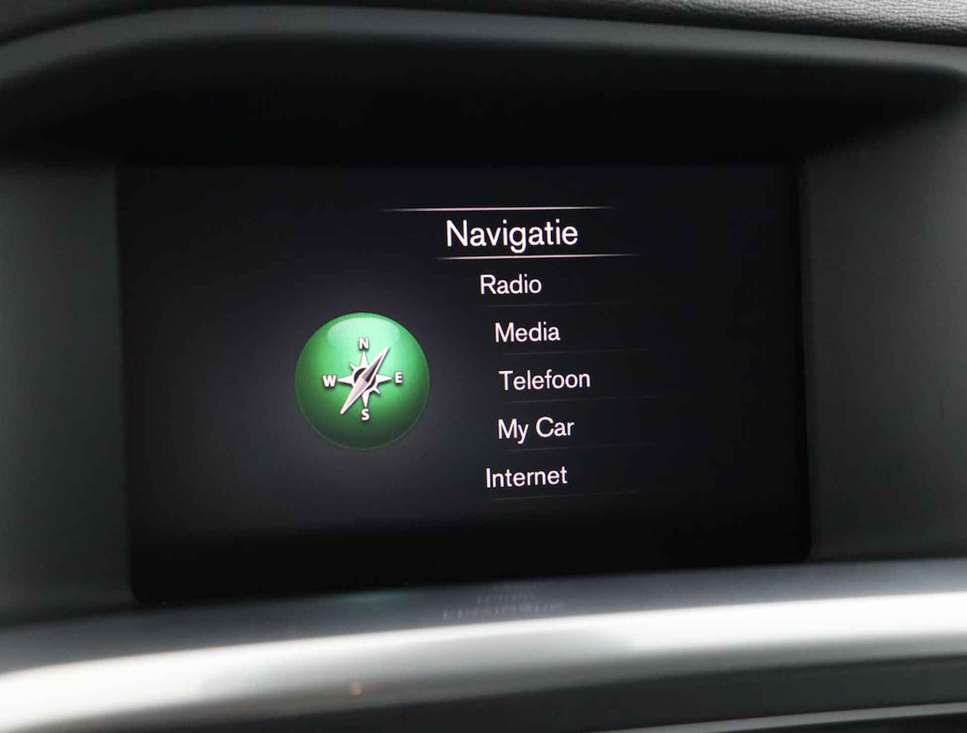 Volvo V60 T2 Automaat Polar | Navigatie | Cruise Control | Climate Control | Bluetooth | Parkeersensoren - 9/46