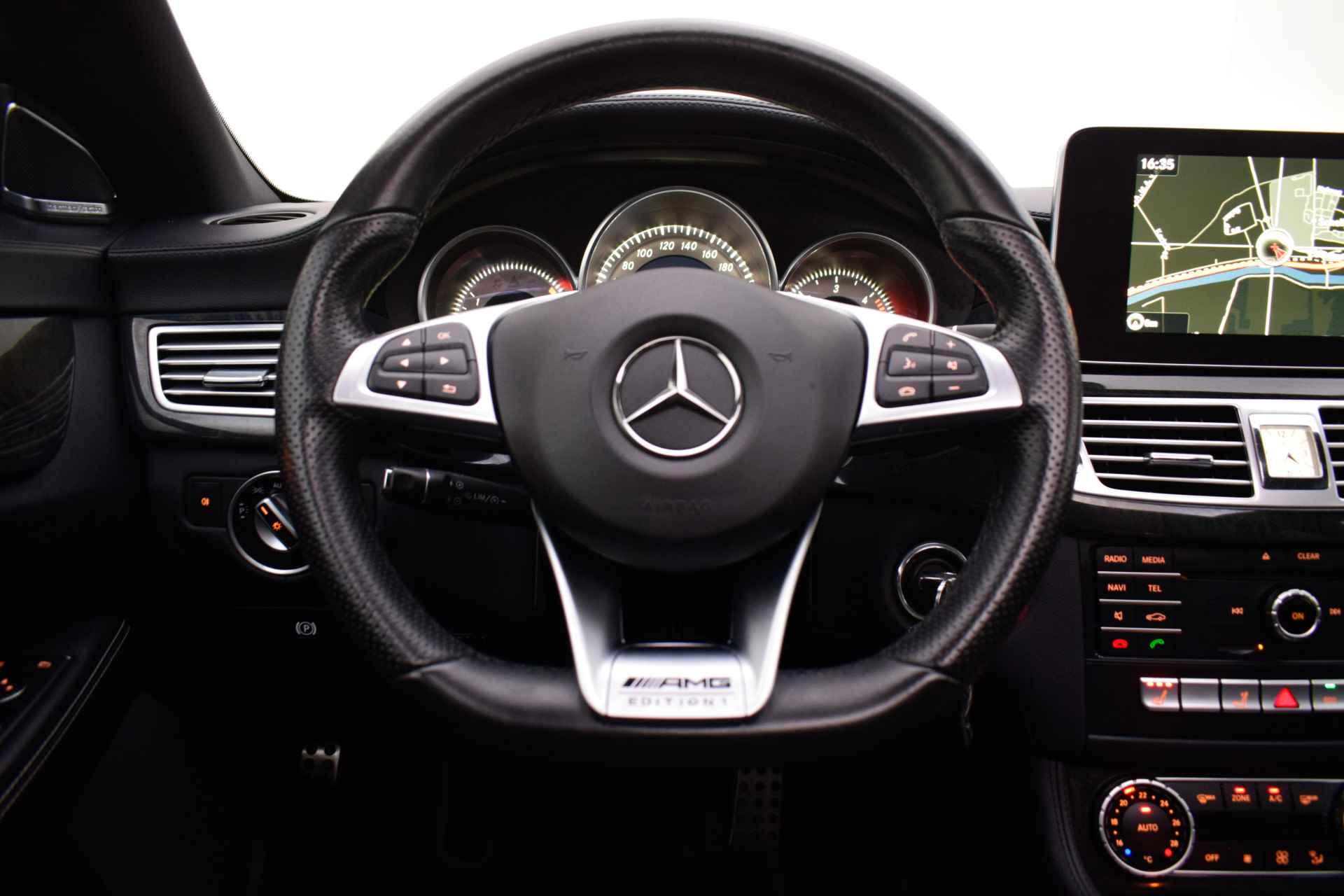 Mercedes-Benz CLS-Klasse Shooting Brake 220d Aut. AMG Sport Edition SCHUIFDAK/LED/LEDER/NAVI/STOELVERW/CRUISE/ELEK KLEP/LMV - 18/28