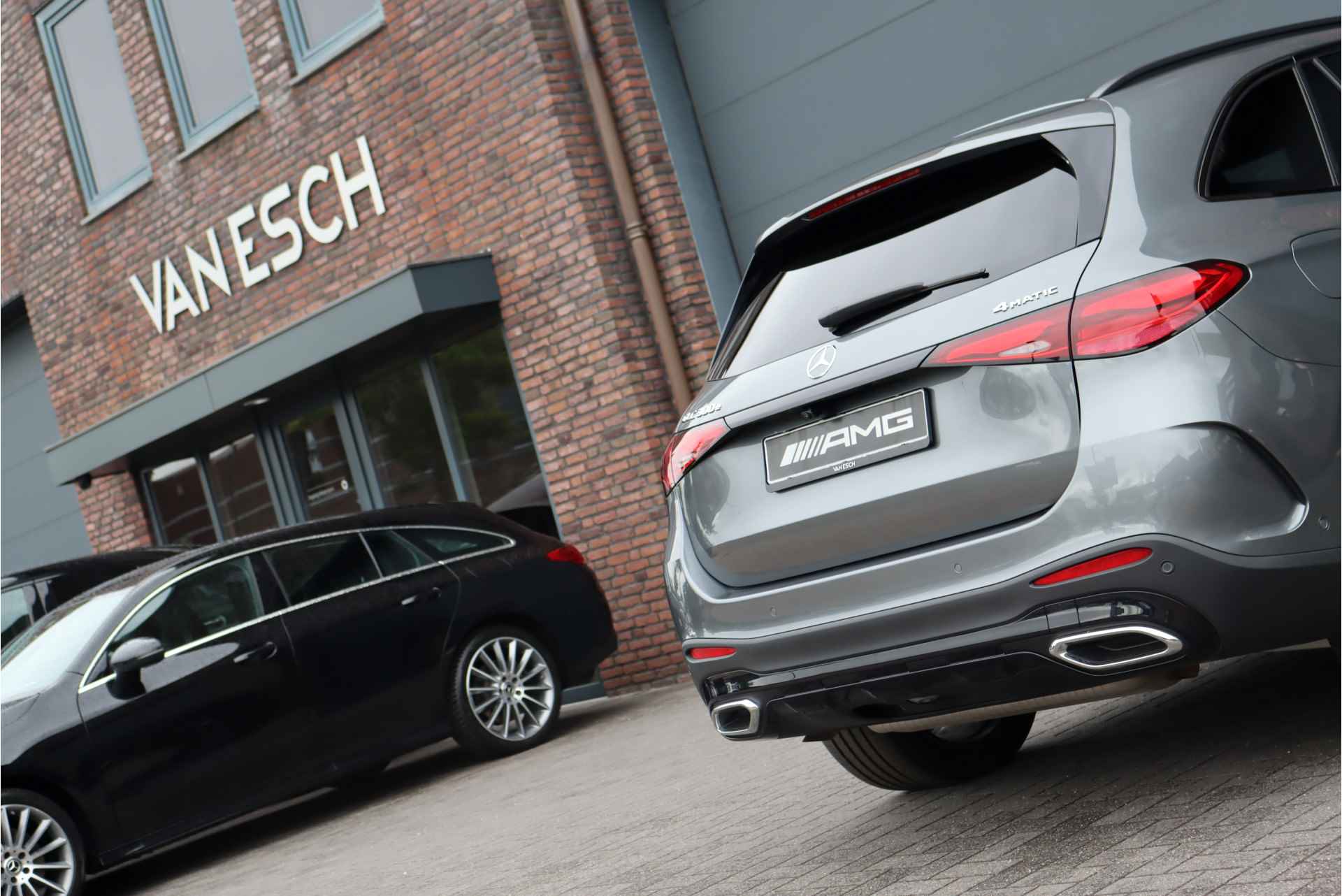 Mercedes-Benz GLC 300e 4MATIC AMG Line Premium Aut9 | Distronic+ | Nappa Leder | Panoramadak | Digital Light | Keyless Go | Trekhaak | Memory | Verwarmd Stuurwiel | Rijassistentiepakket+ | - 22/51