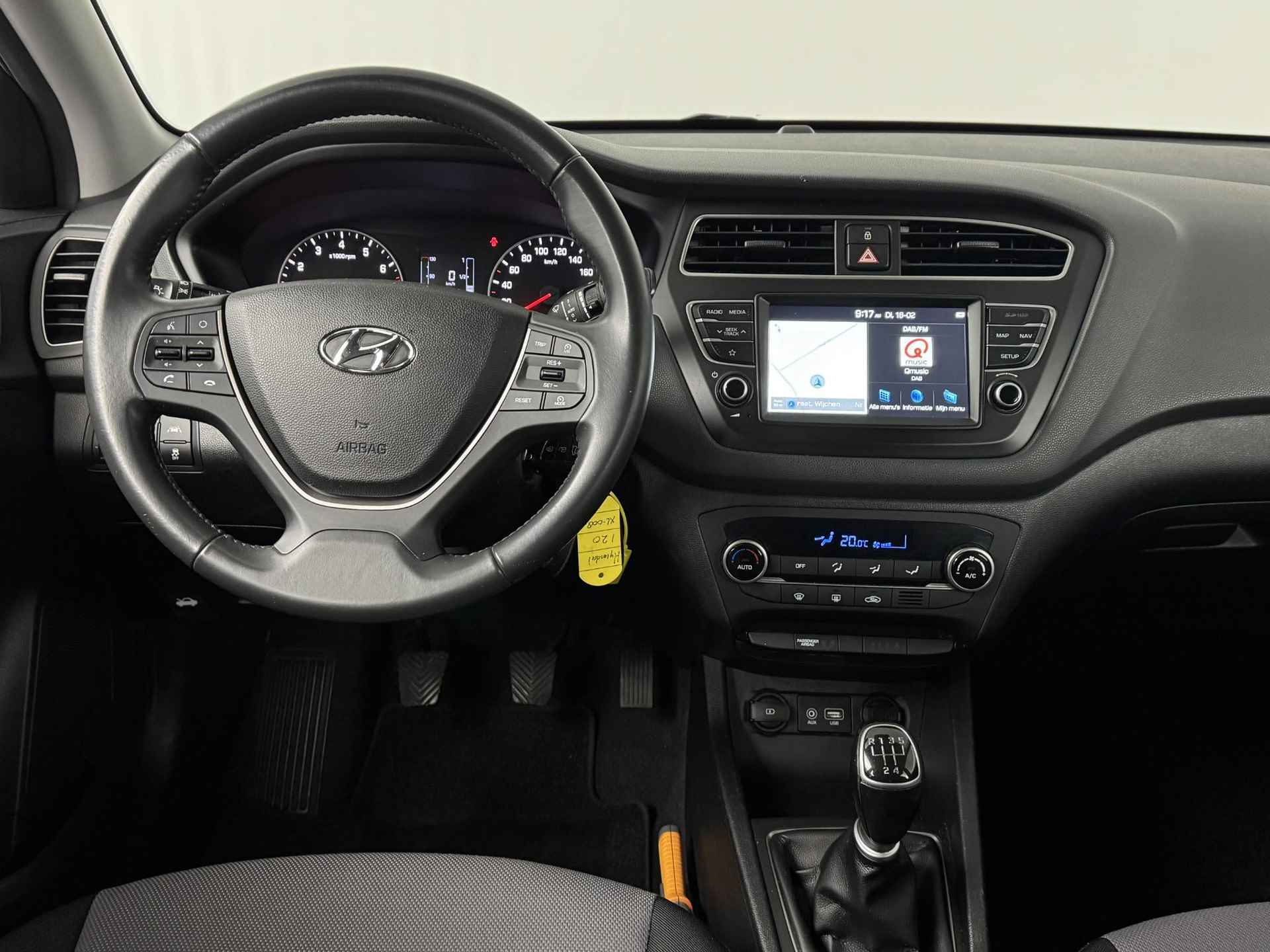 Hyundai i20 1.0 T-GDI Comfort | Achteruitrijcamera | All-Season banden | Trekhaak Afneembaar | Navigatie | - 18/43