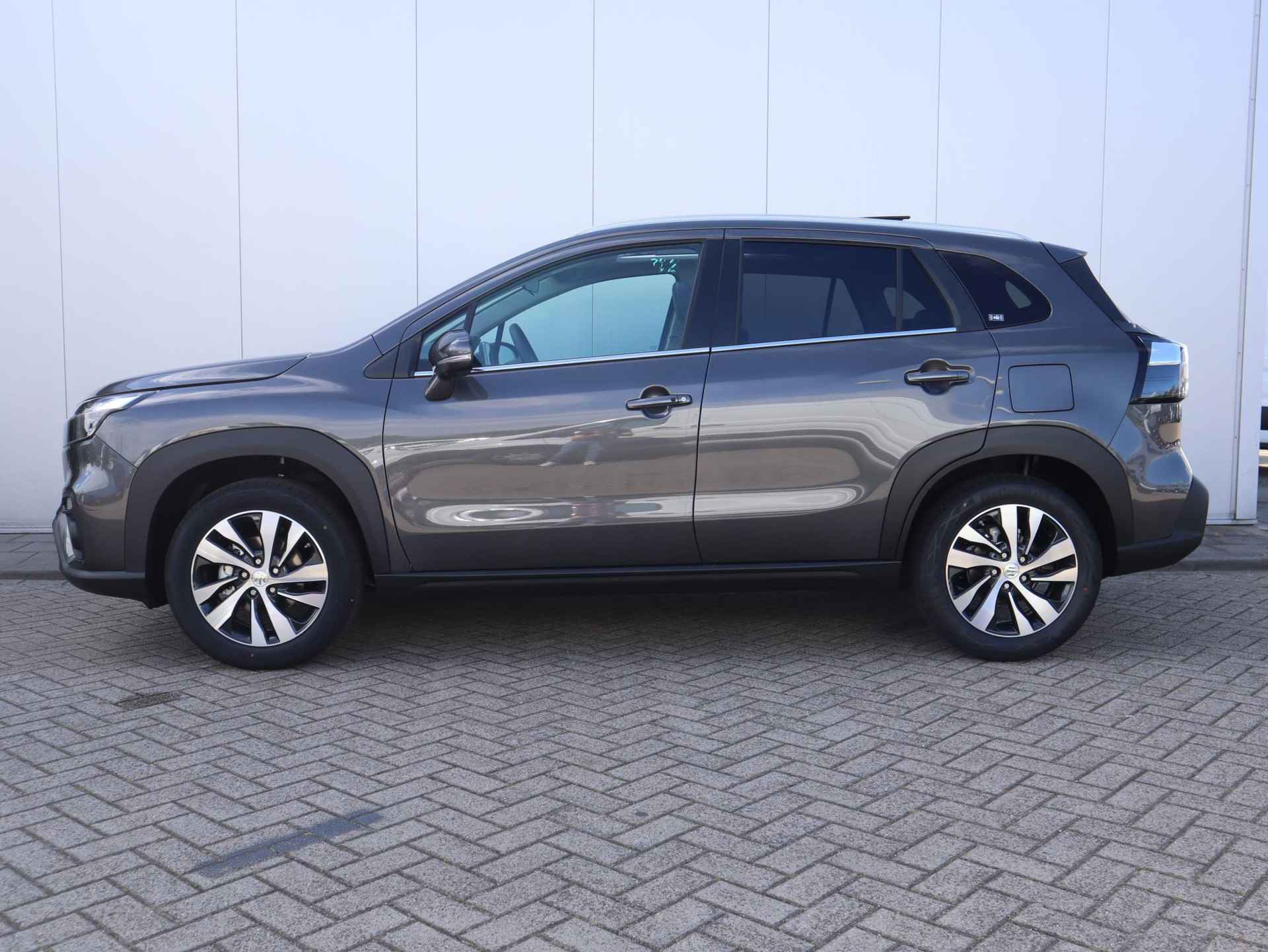 Suzuki S-Cross 1.5 Hybrid Style Smart |  € 2000 actie korting | Vraag naar de beschikbare voorraad | - 4/56