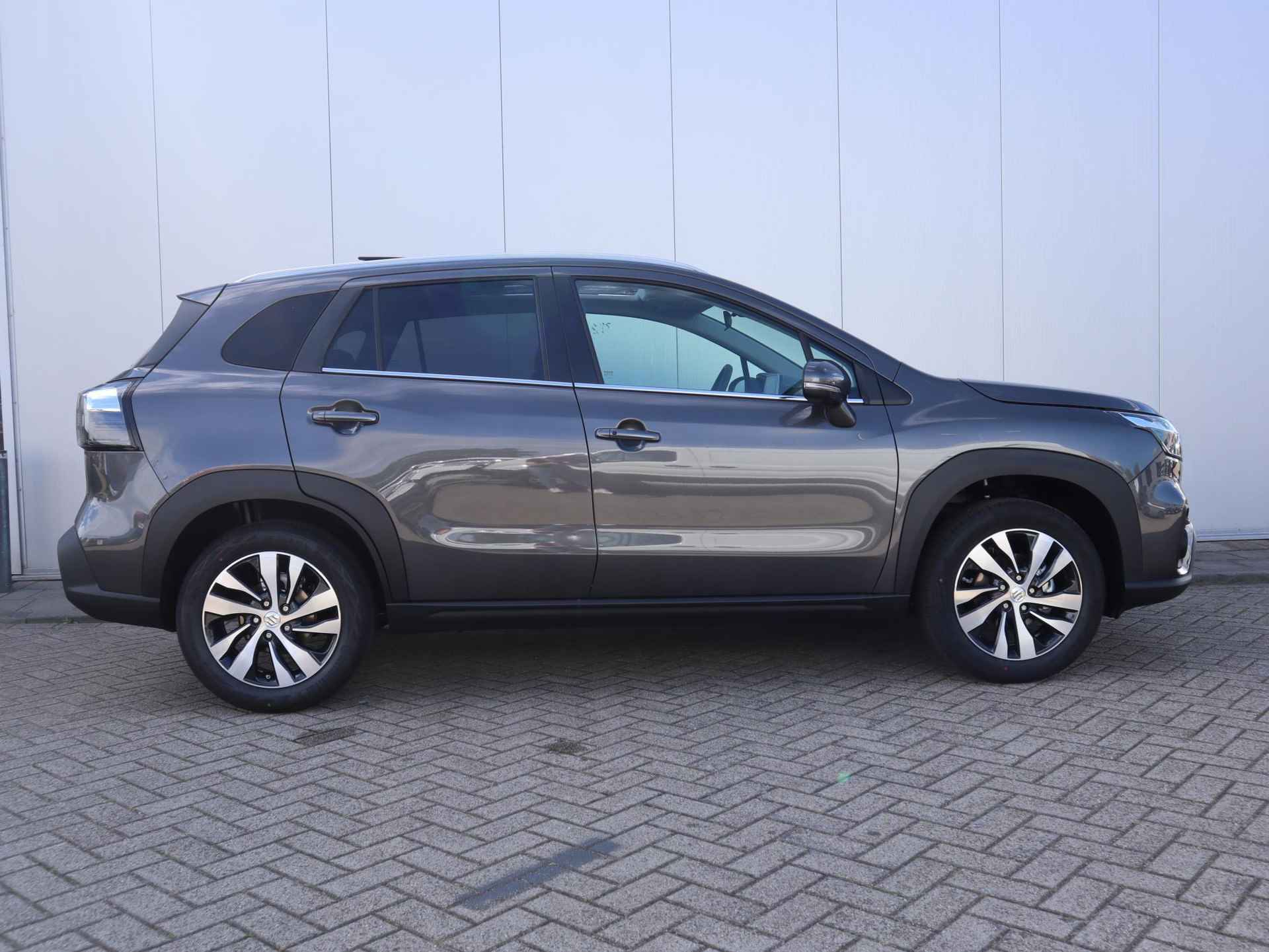 Suzuki S-Cross 1.5 Hybrid Style Smart |  € 2000 actie korting | Vraag naar de beschikbare voorraad | - 55/56