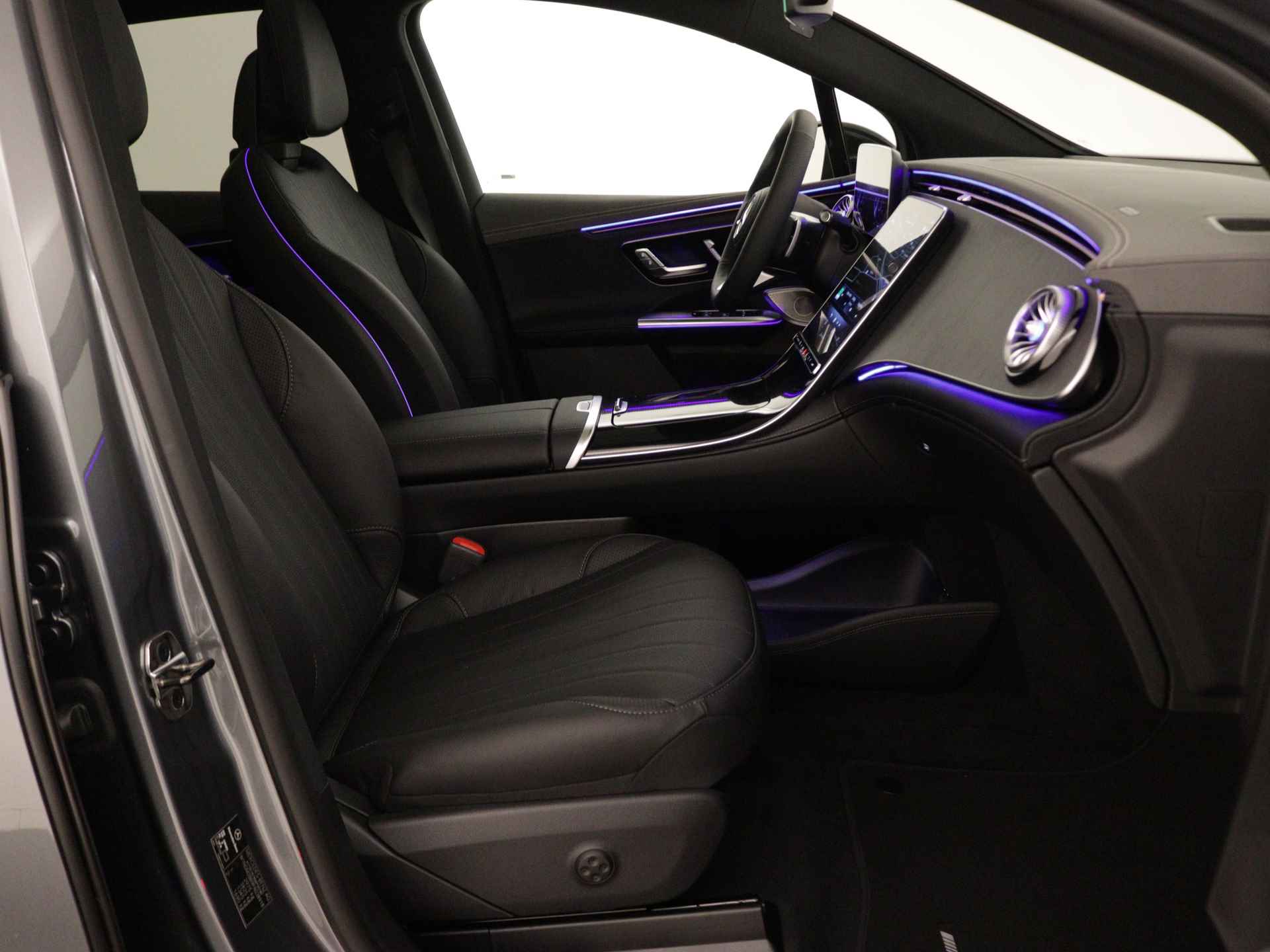 Mercedes-Benz EQE SUV 350+ Sport Edition 96 kWh | Trekhaak | Nightpakket | Memorypakket | KEYLESS GO-comfortpakket | Parkeerpakket met 360°-camera | Premium pakket | DIGITAL LIGHT | Burmester® 3D-surround sound system | USB-pakket plus | - 25/38