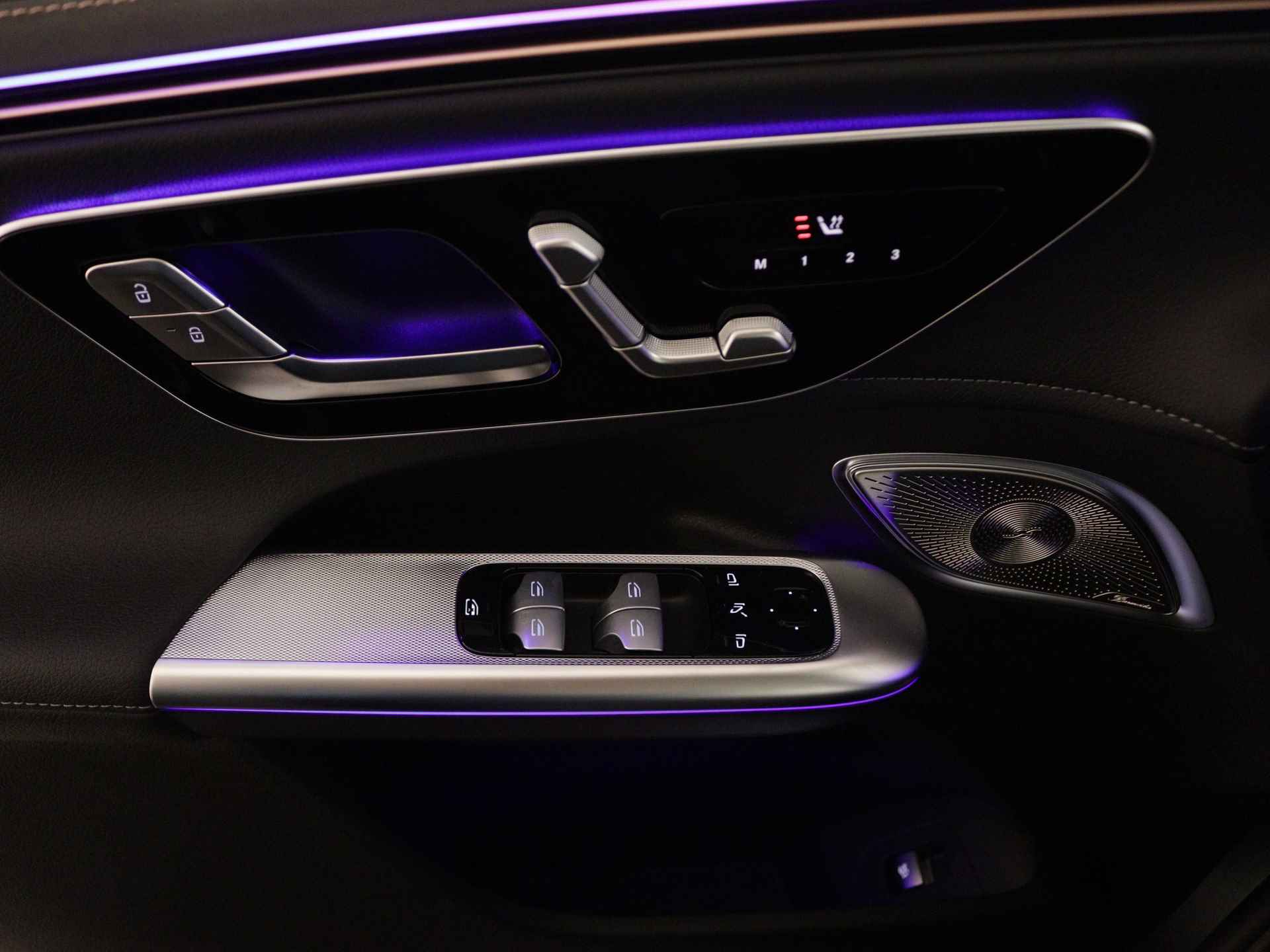 Mercedes-Benz EQE SUV 350+ Sport Edition 96 kWh | Trekhaak | Nightpakket | Memorypakket | KEYLESS GO-comfortpakket | Parkeerpakket met 360°-camera | Premium pakket | DIGITAL LIGHT | Burmester® 3D-surround sound system | USB-pakket plus | - 27/38