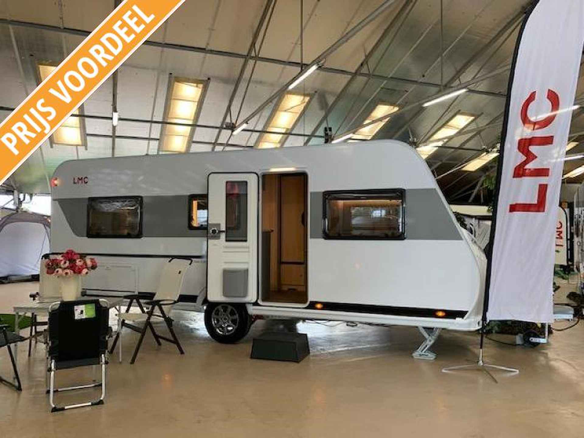 LMC Sassino 460 E nu met € 1750,- korting - 1/10