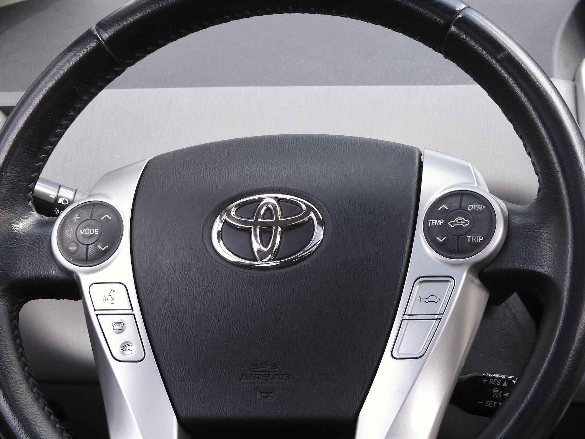 Toyota Prius WAGON HYBRID DYNAMIC/ JBL AUDIO/ TREKHAAK / ADAPTIVE CRUISE/ KEYLESS - 7/26