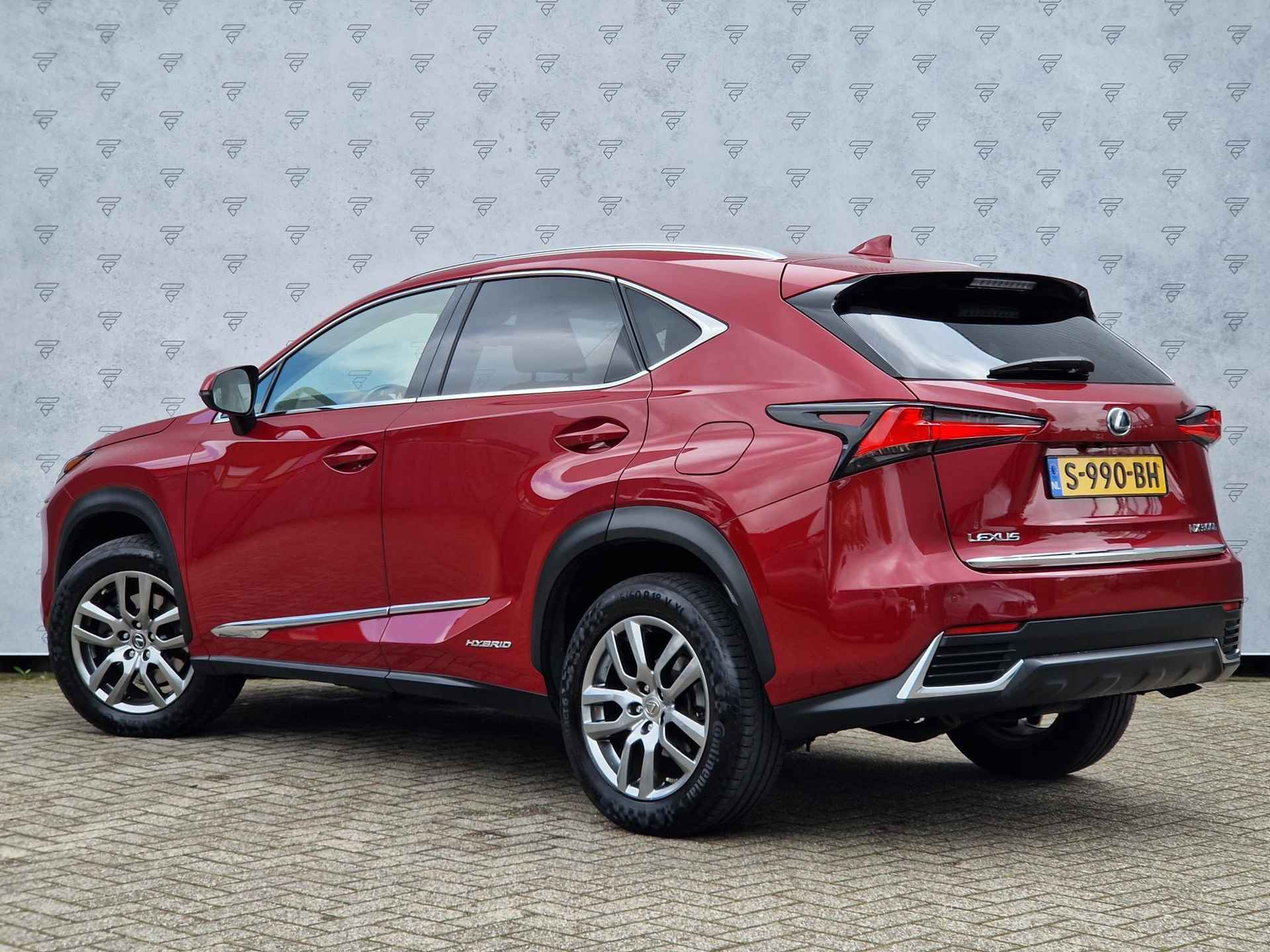 Lexus NX 300h AWD Luxury Line | Camera | Navi | Clima | Stoelverwarming | LED | PDC | Cruise | - 3/31