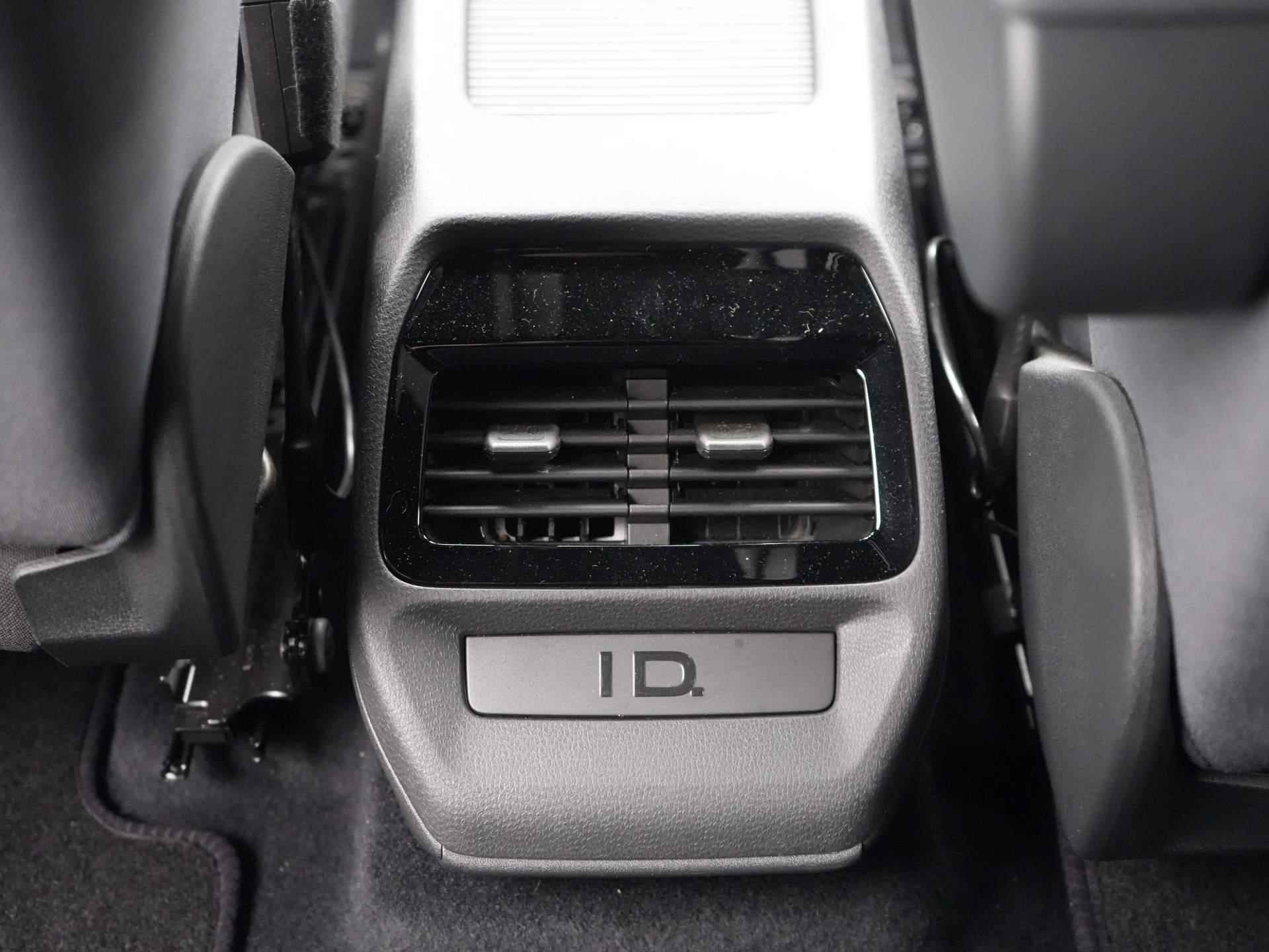 Volkswagen ID.4 Pure 52 kWh / Adap. Cruise / HUD / IQ-Light - 48/59