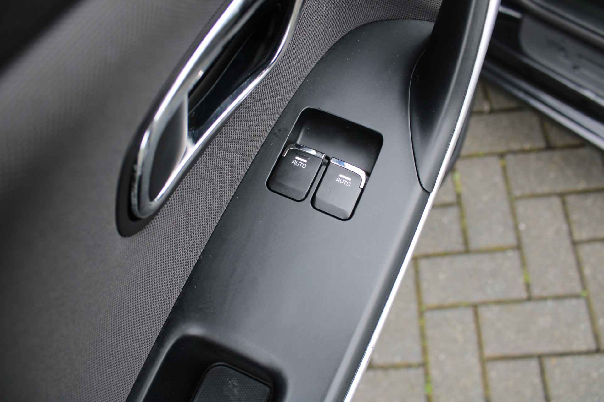 Kia cee'd Sportswagon 1.0 T-GDi ComfortPlusLine Navigator | 16" LM | Airco | Navi | Camera | PDC | Cruise | - 22/30