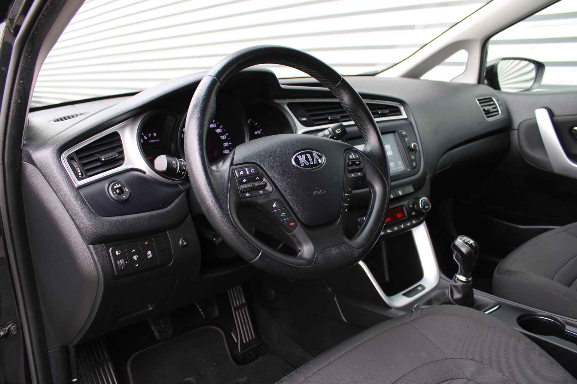 Kia cee'd Sportswagon 1.0 T-GDi ComfortPlusLine Navigator | 16" LM | Airco | Navi | Camera | PDC | Cruise | - 25/30