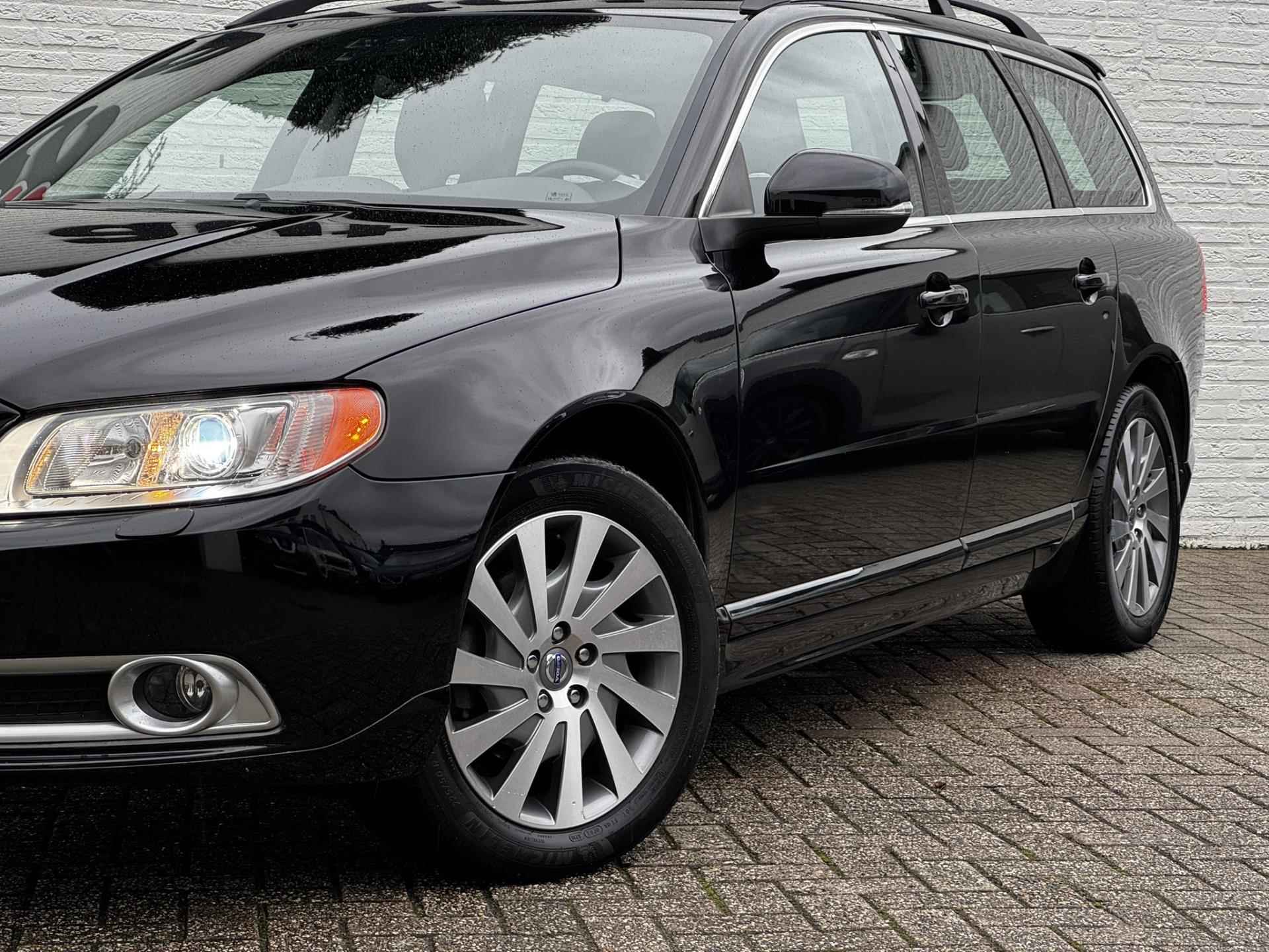 Volvo V70 1.6 T4 Limited Edition Volleder Cruis control Stoelverwarming Airco Trekhaak - 12/58