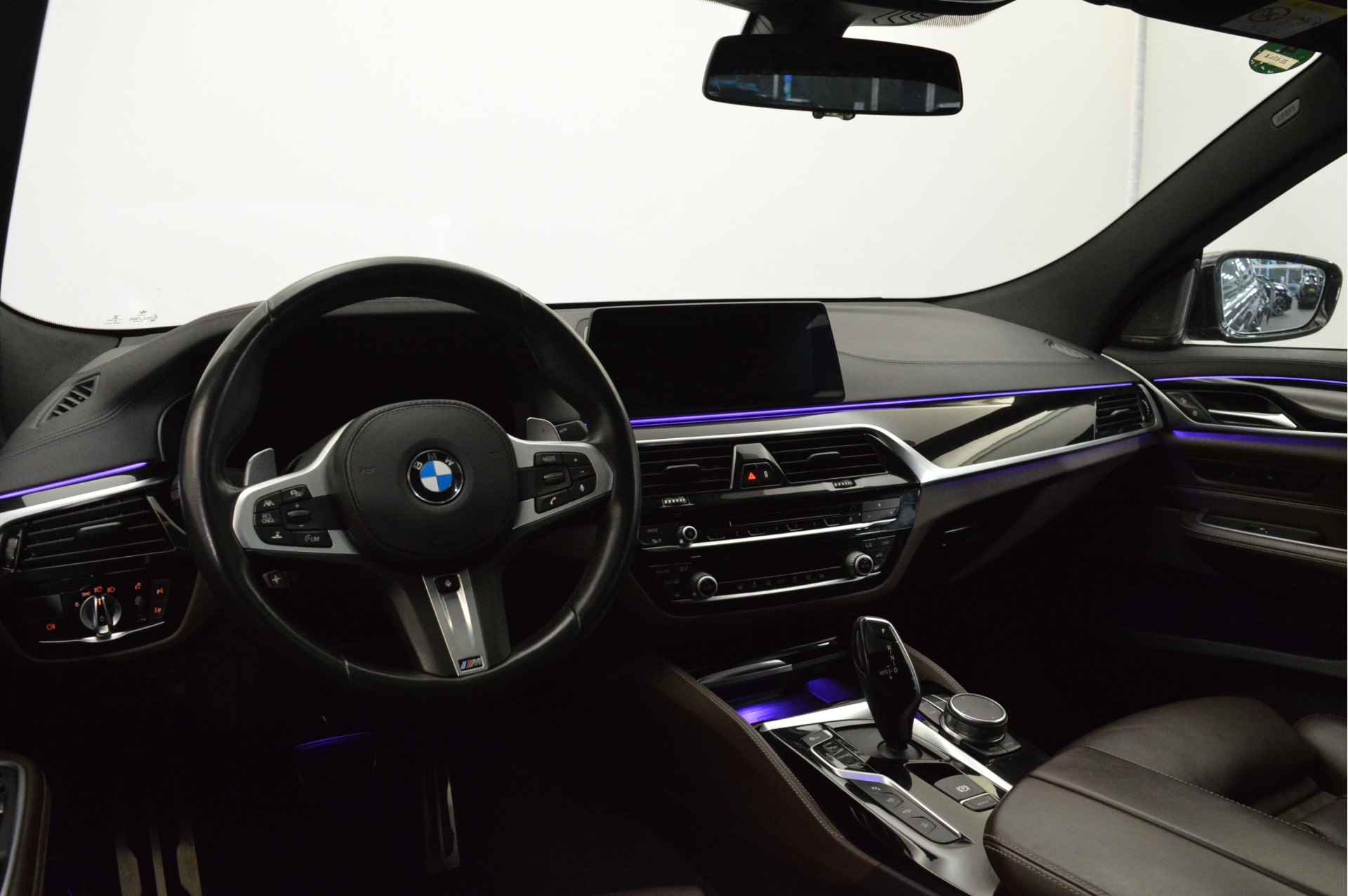 BMW 6 Serie Gran Turismo 640i High Executive M Sport Automaat / Panoramadak / Active Steering / Parking Assistant Plus / Adaptieve LED / Adaptive Air Suspension / Soft Close / Gesture Control - 8/25