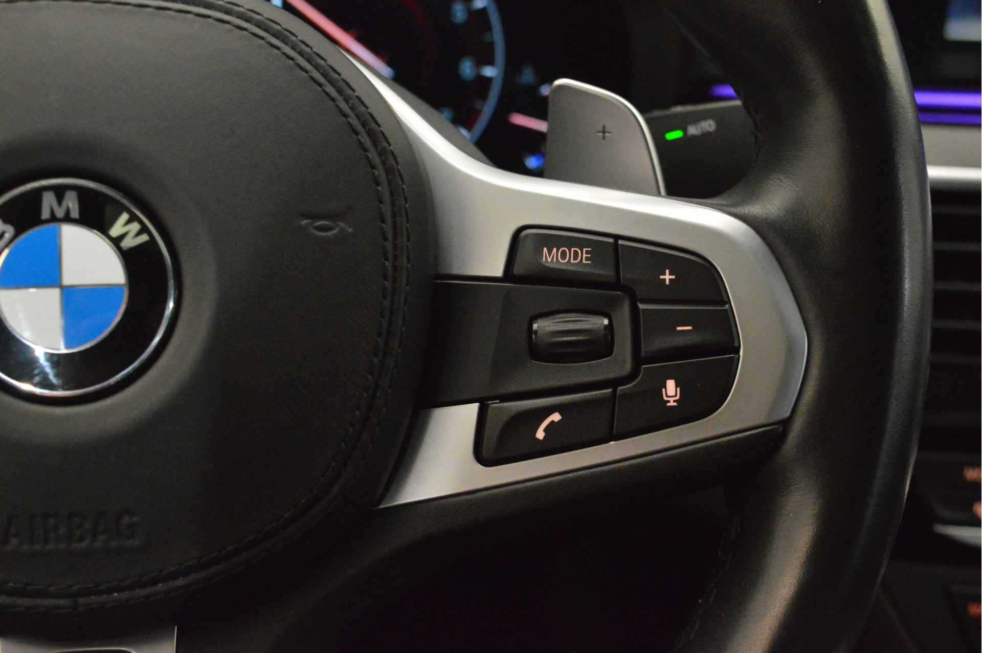 BMW 6 Serie Gran Turismo 640i High Executive M Sport Automaat / Panoramadak / Active Steering / Parking Assistant Plus / Adaptieve LED / Adaptive Air Suspension / Soft Close / Gesture Control - 13/25