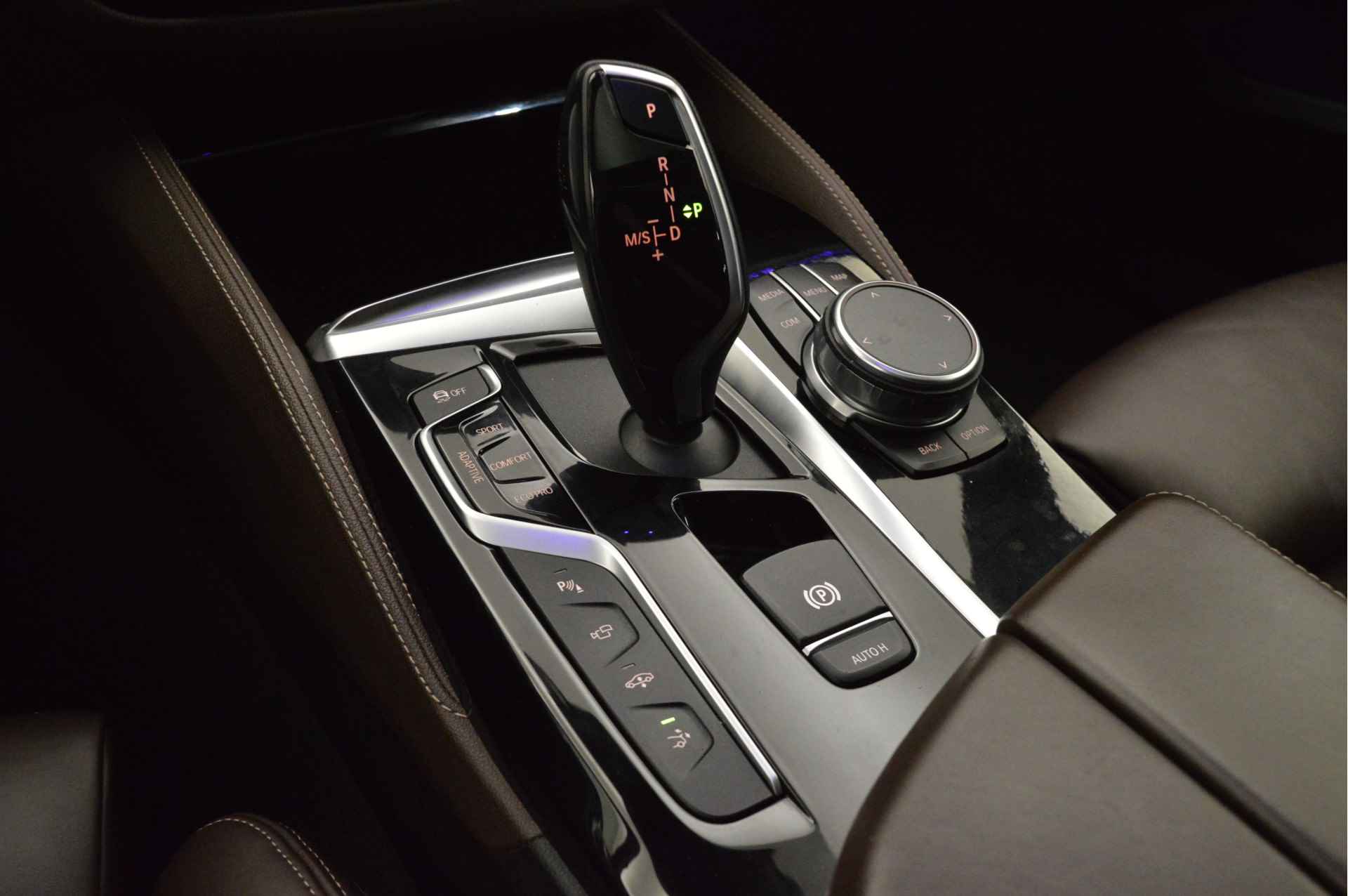 BMW 6 Serie Gran Turismo 640i High Executive M Sport Automaat / Panoramadak / Active Steering / Parking Assistant Plus / Adaptieve LED / Adaptive Air Suspension / Soft Close / Gesture Control - 16/25
