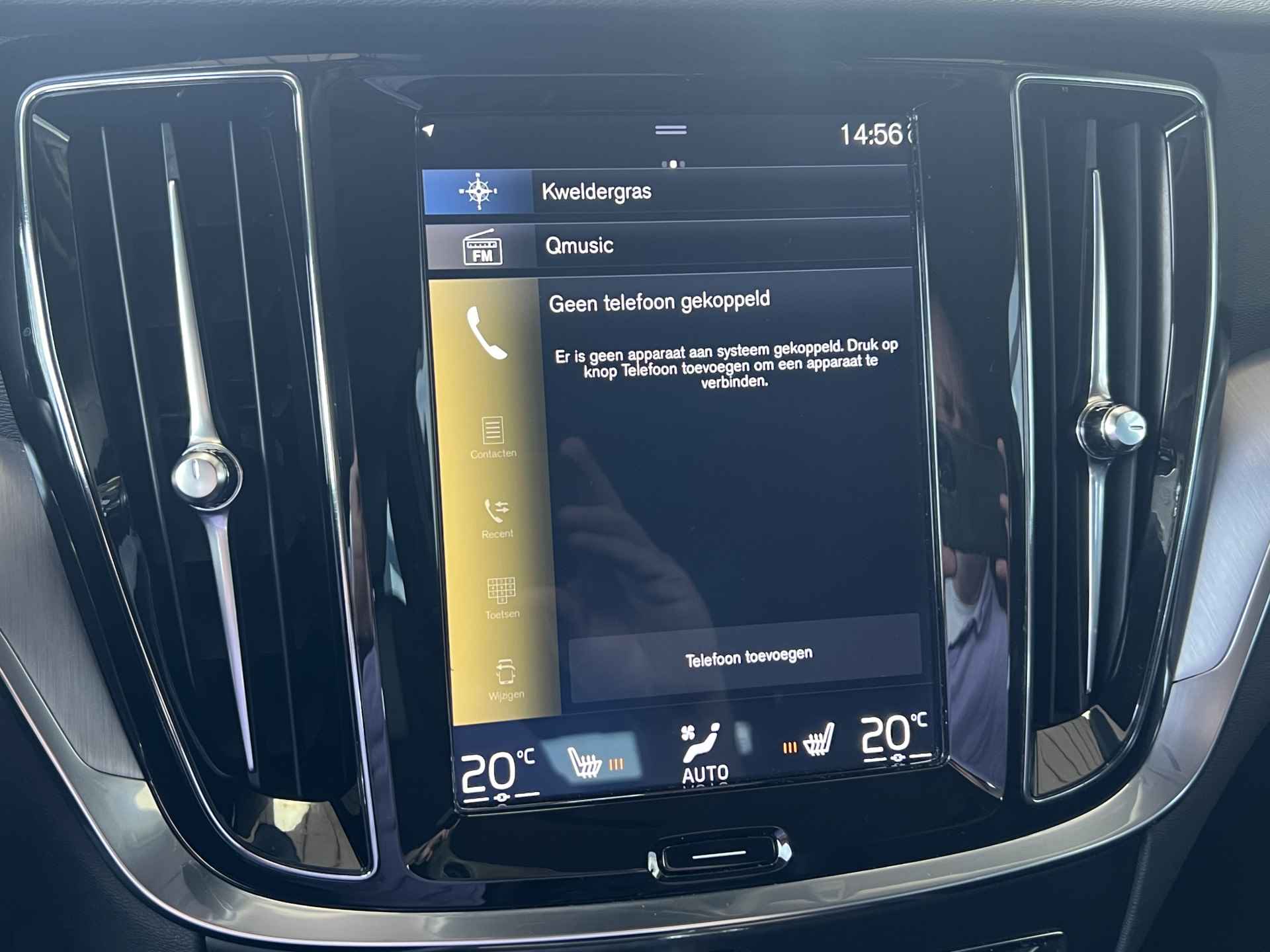 Volvo V60 2.0 D4 Automaat 190 pk Momentum Navigatie ACC Pilot Assit Carplay Blis Camera Parkeersensoren V+A Stoelverwarming Led Koplampen 17 Inch Velgen NL Auto - 18/45