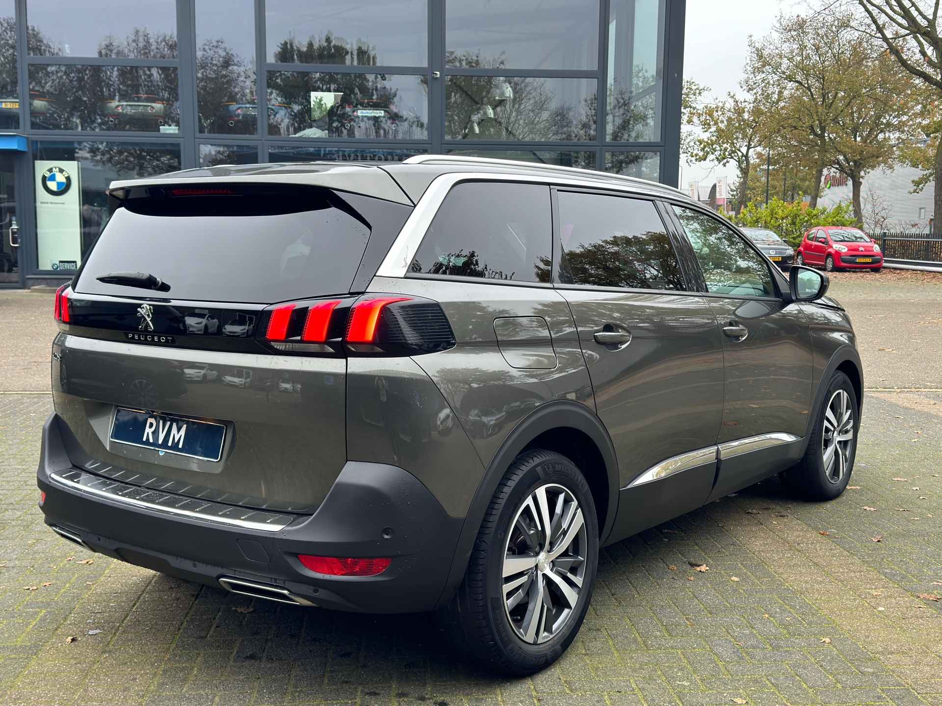 Peugeot 5008 1.5 HDI Allure 7 PERSOONS | STOELVERWARMING | CAMERA | NAVI BY CARPLAY | RIJKLAAR INCL. 12 MND. BOVAGGARANTIE - 4/44