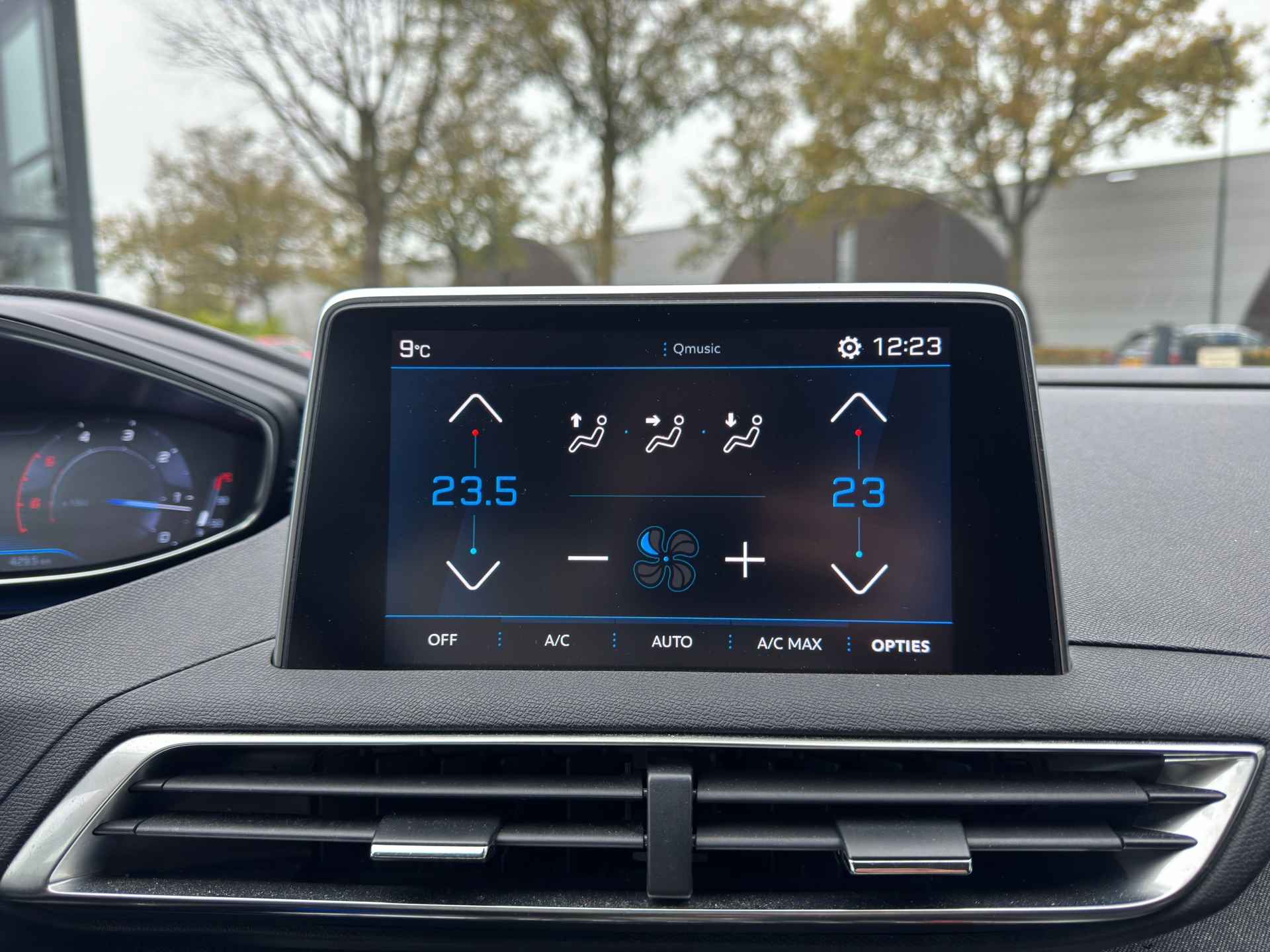 Peugeot 5008 1.5 HDI Allure 7 PERSOONS | STOELVERWARMING | CAMERA | NAVI BY CARPLAY | RIJKLAAR INCL. 12 MND. BOVAGGARANTIE - 30/44