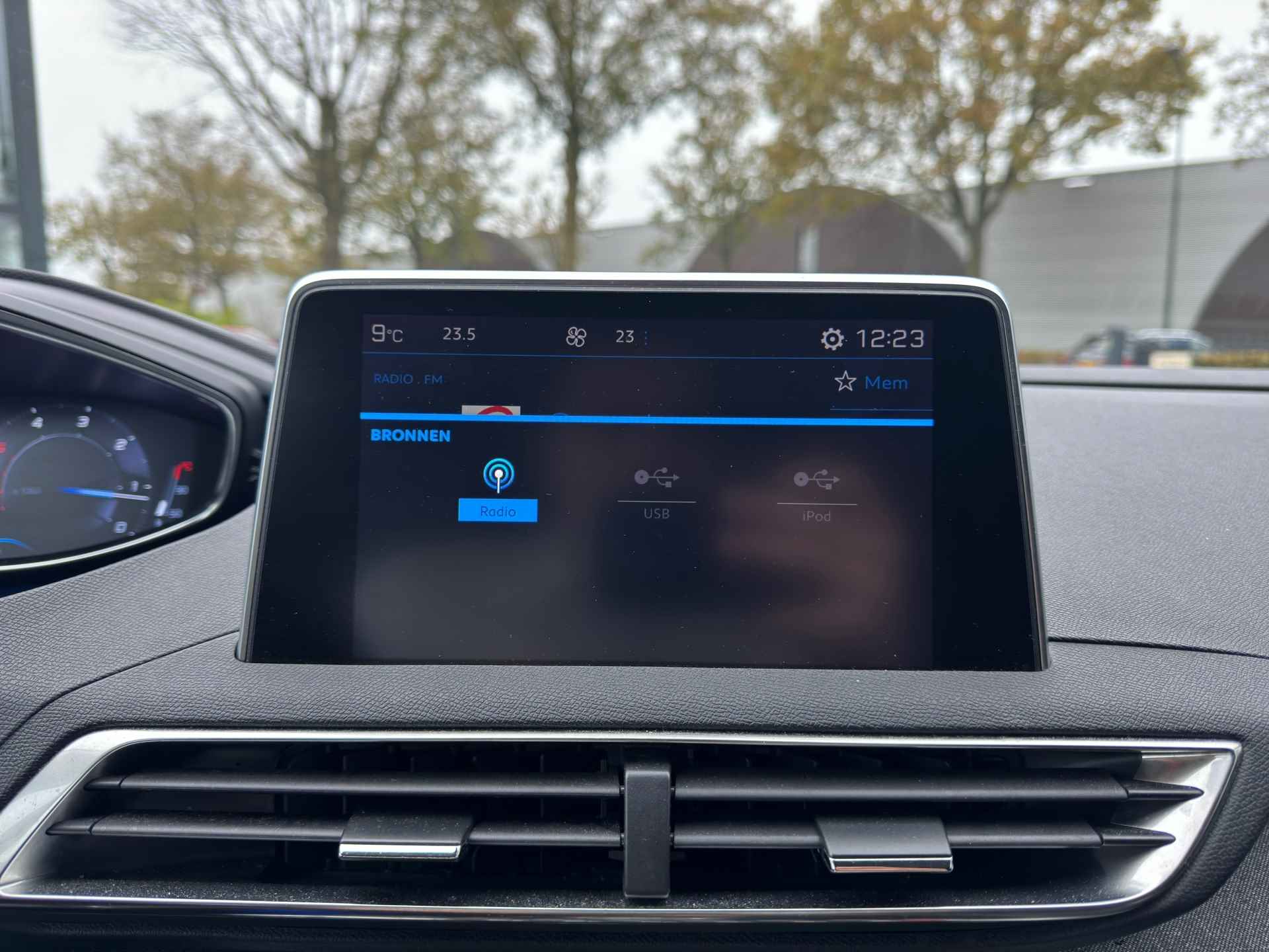 Peugeot 5008 1.5 HDI Allure 7 PERSOONS | STOELVERWARMING | CAMERA | NAVI BY CARPLAY | RIJKLAAR INCL. 12 MND. BOVAGGARANTIE - 31/44