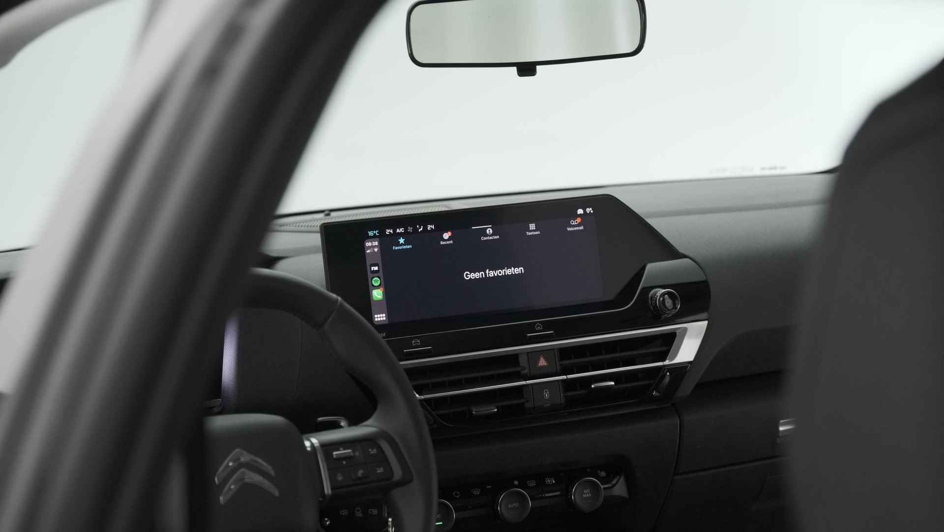 Citroen C4 X PureTech 130 EAT8 Plus | Camera | Stoelverwarming | Apple Carplay | Parkeersensoren - 48/68