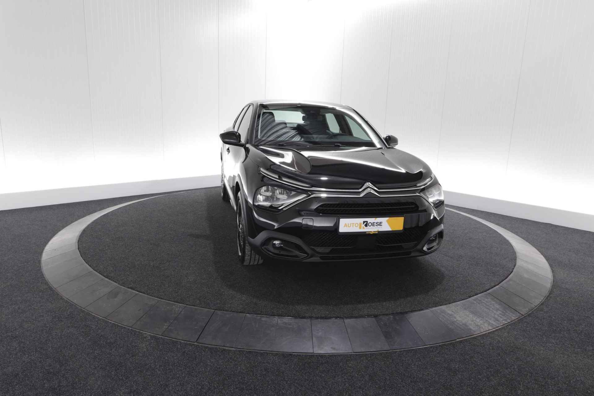 Citroen C4 X PureTech 130 EAT8 Plus | Camera | Stoelverwarming | Apple Carplay | Parkeersensoren - 66/68