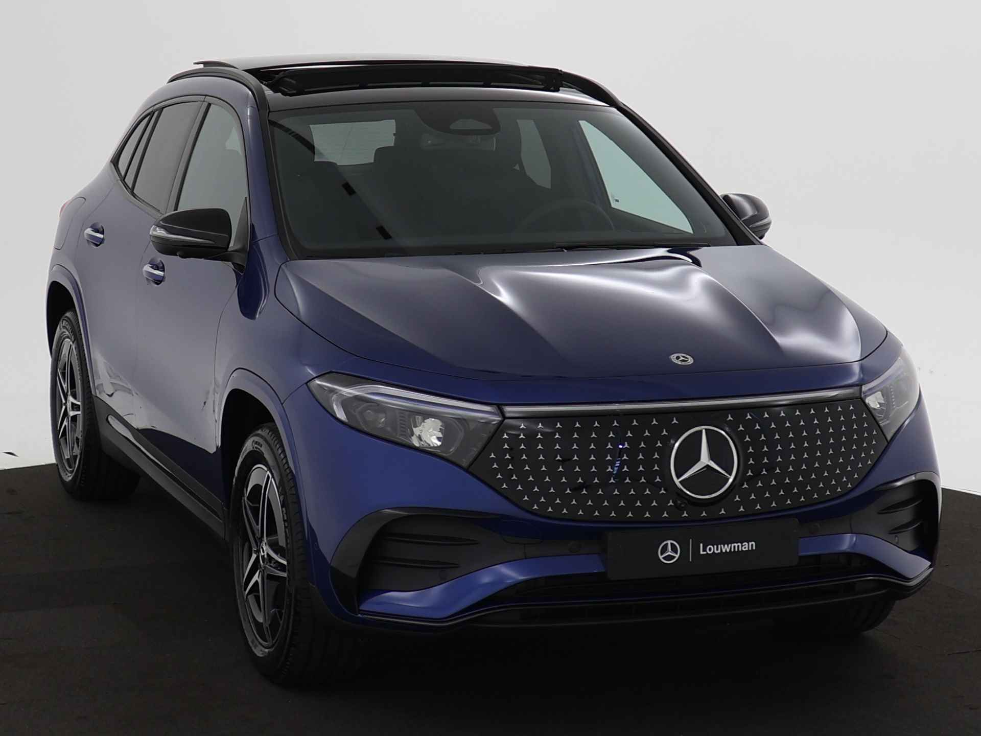 Mercedes-Benz EQA 250+ AMG Line 71 kWh | Nightpakket | Winter pakket |  GUARD 360° Voertuigbescherming Plus | Premium pakket | Extra USB-poorten | KEYLESS-GO comfort pakket | Parkeerpakket met 360°-camera | - 23/40