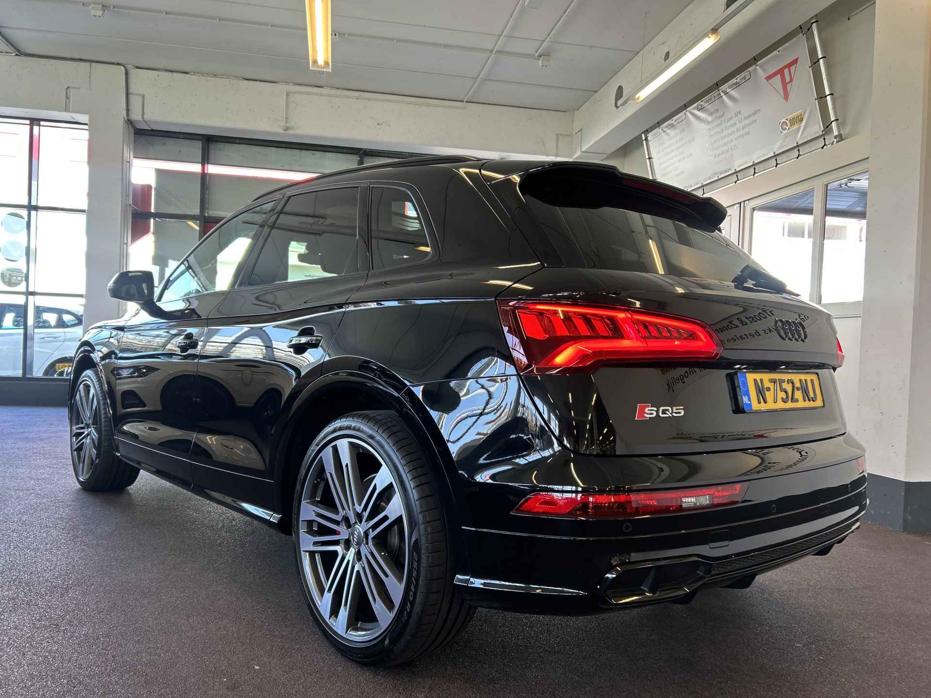 Audi SQ5 3.0 TFSI SQ5 quattro Pro Line Plus | Panoramadak | RS Zetels | Digital dashboard | Adaptieve cruise control | Adaptief onderstel - 27/35