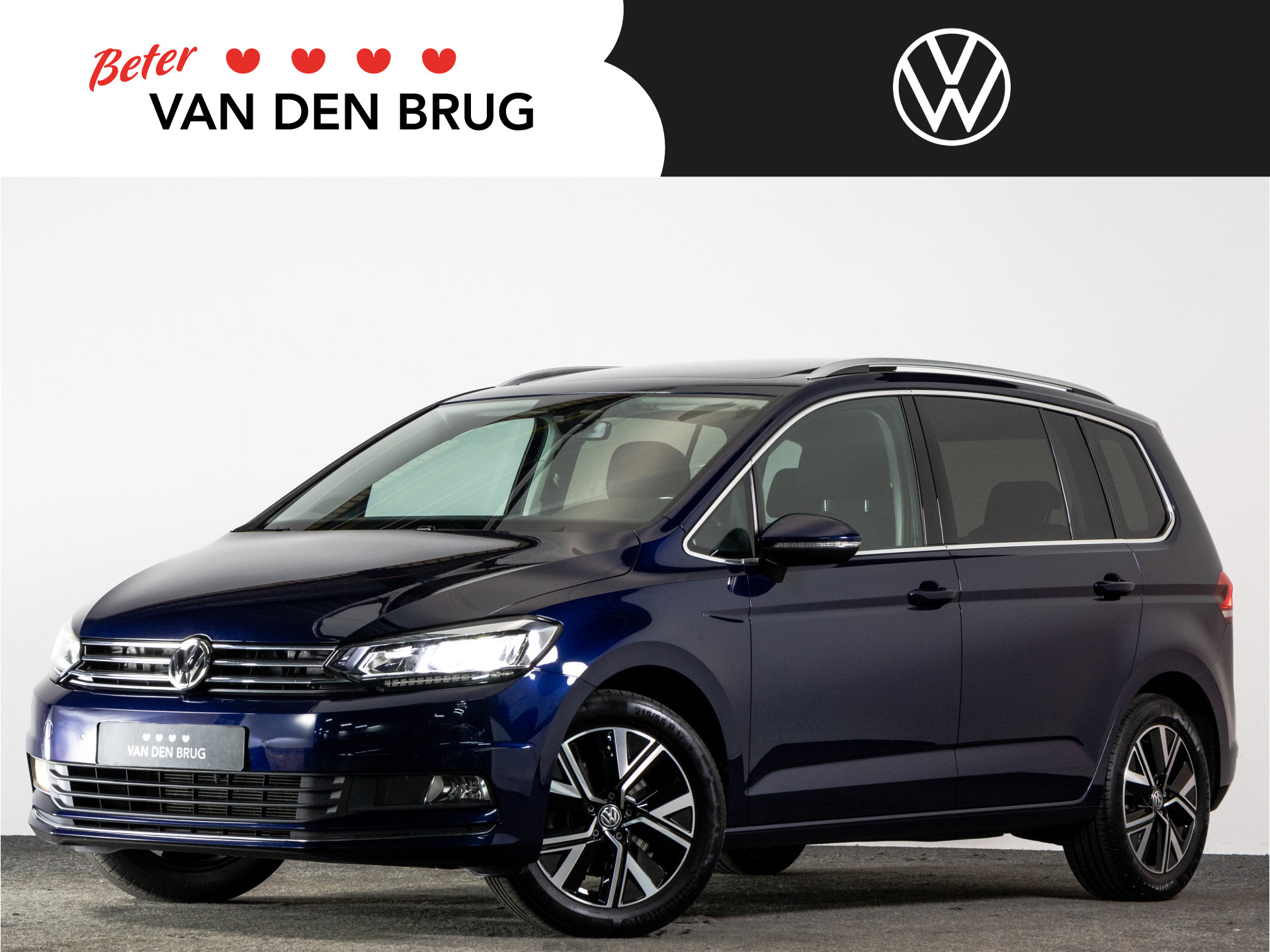 Volkswagen Touran AUTOMAAT 1.5 TSI 150 PK DSG Highline | LED | Panoramadak | Achteruitrijcamera | Stoelverwarming |