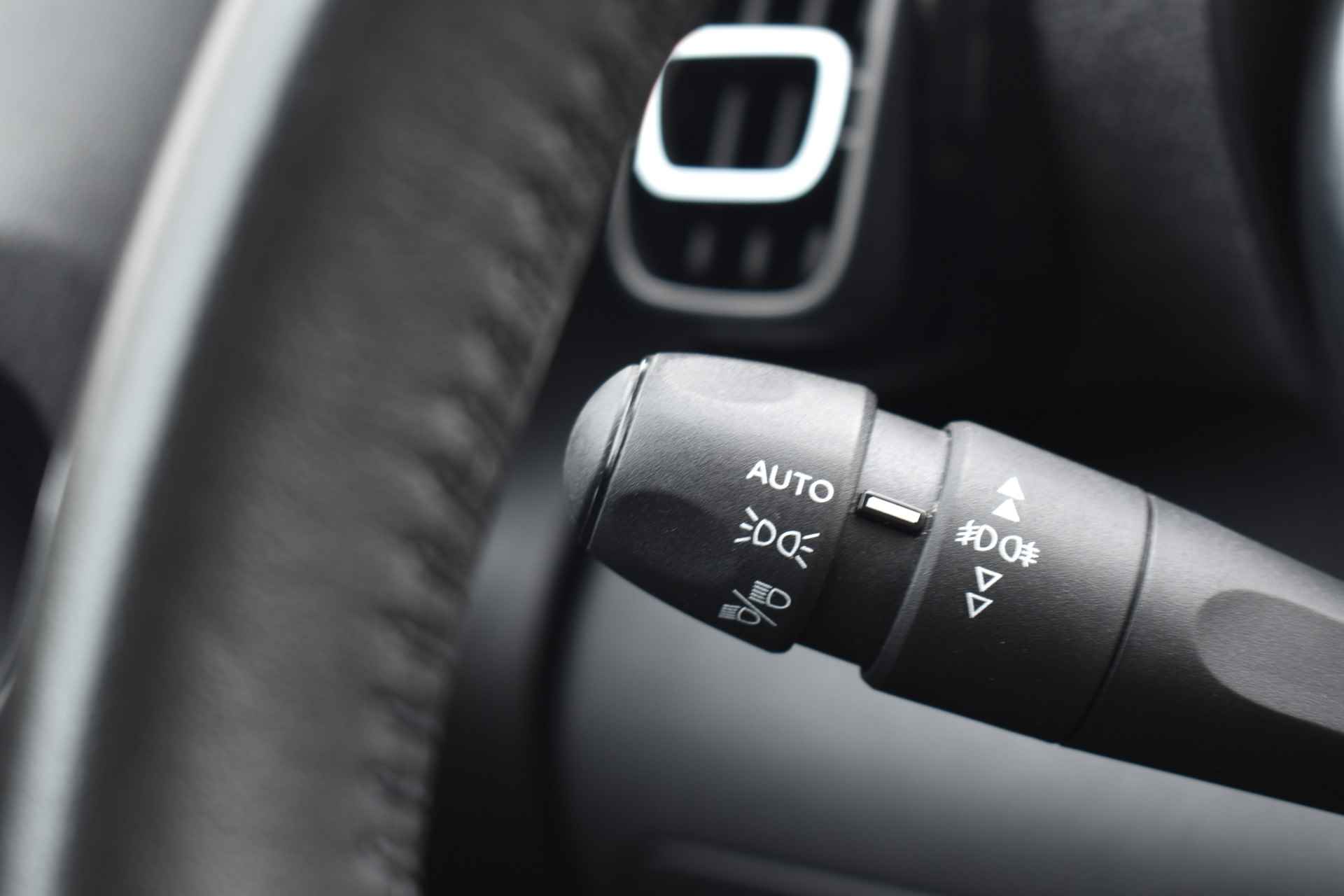 Citroën C3 Aircross PureTech 110 S&S Rip Curl Navi | Airco | Camera achter | Trekhaak | Grip Controle | 4 Seizoenenbanden | - 18/24