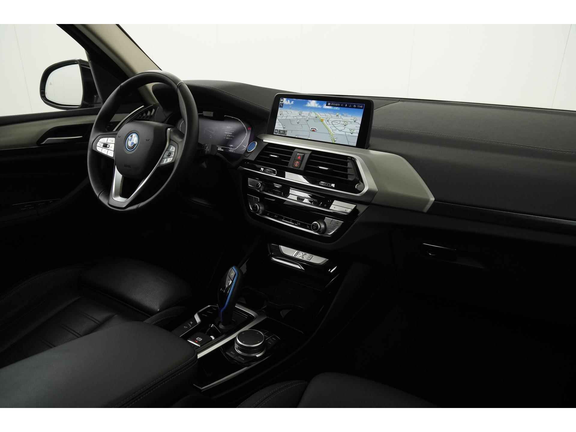 BMW iX3 High Executive | Panoramadak | ACC | Harman Kardon | Head-up Display | Memory | Zondag Open! - 2/60