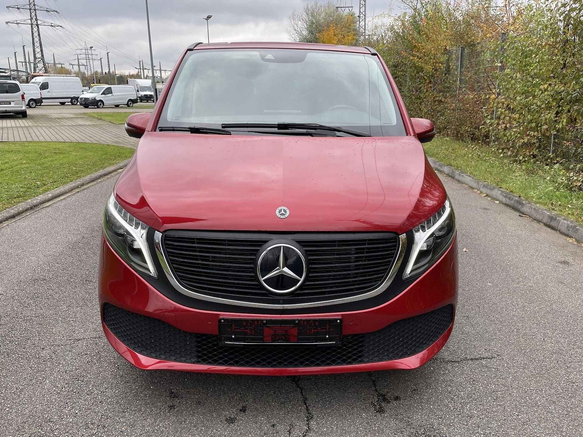 Mercedes-Benz EQV 300 L2 90 kWh 8-Zitter 47.900 EX BTW Distronic LED Navi 360 Camera - 5/11