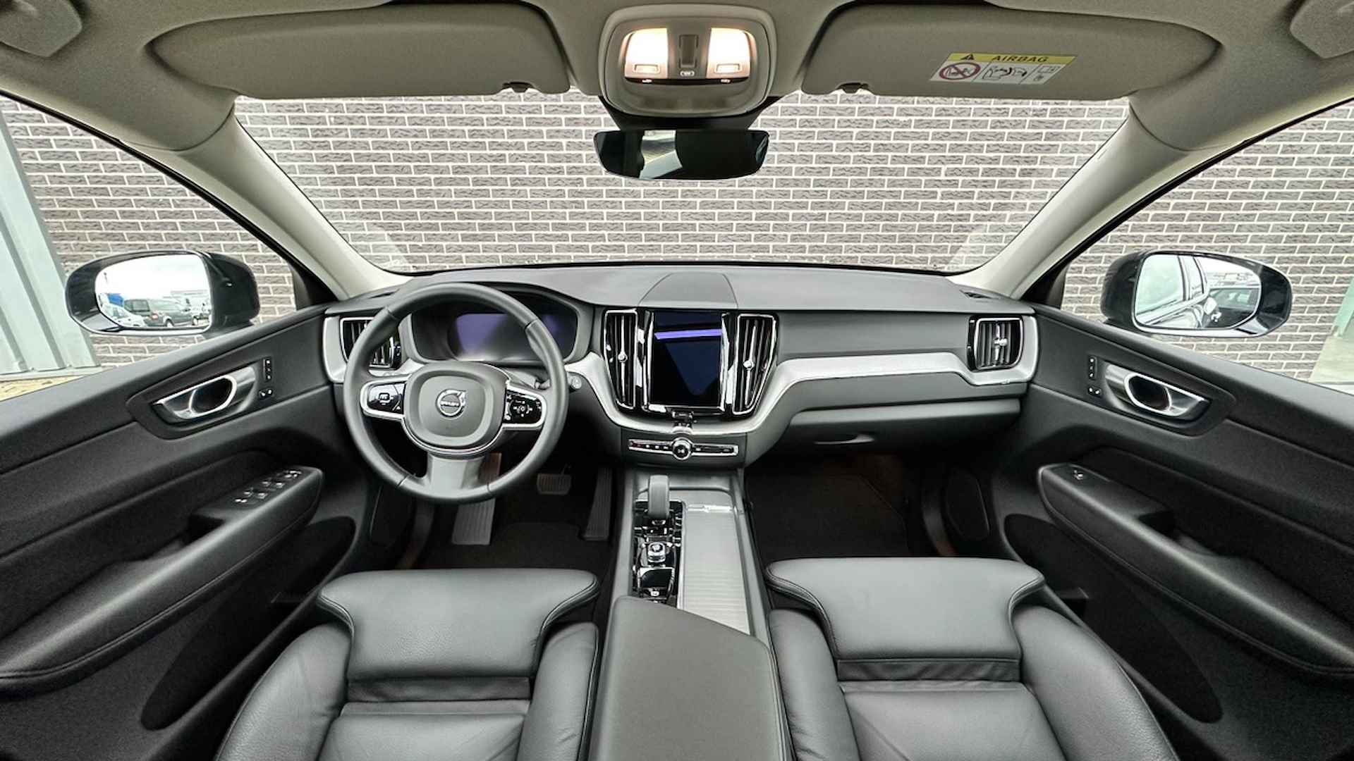 Volvo XC60 2.0 Recharge T8 AWD Plus Dark | Panorama | Google Maps | Camera | Leder - 18/44