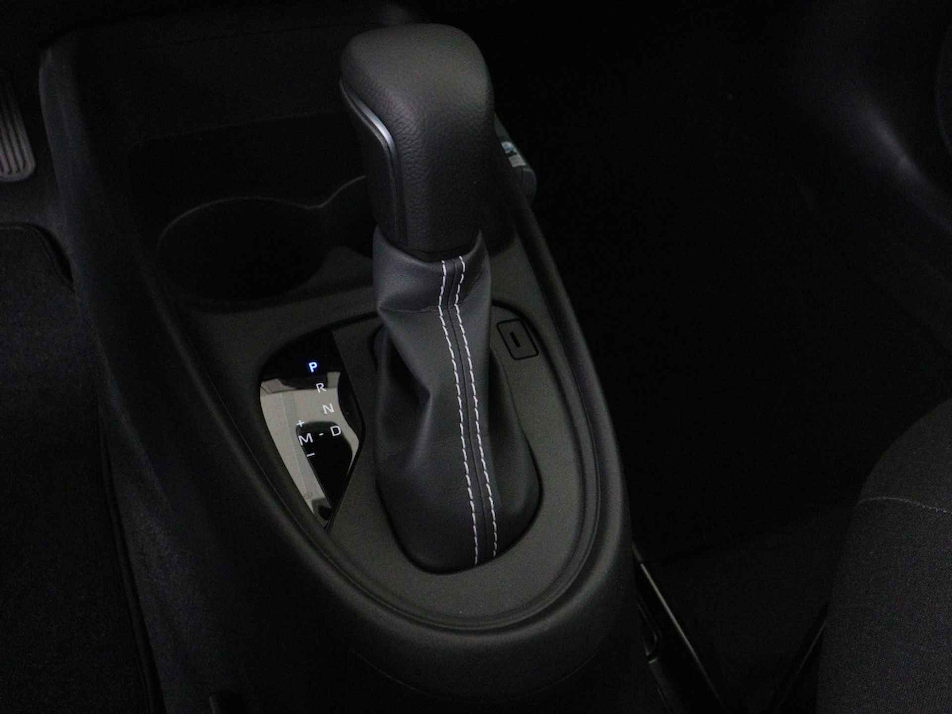 Toyota Aygo X 1.0 VVT-i S-CVT play | Apple CarPlay | Camera | Adaptive Cruise Control | - 13/42