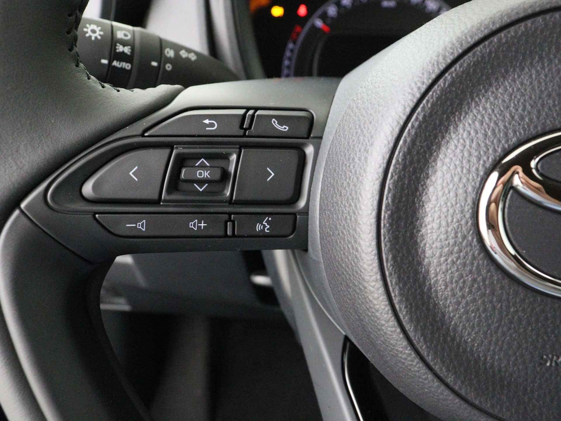 Toyota Aygo X 1.0 VVT-i S-CVT play | Apple CarPlay | Camera | Adaptive Cruise Control | - 22/42