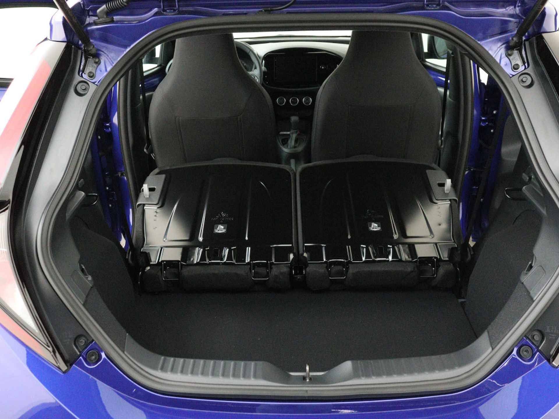 Toyota Aygo X 1.0 VVT-i S-CVT play | Apple CarPlay | Camera | Adaptive Cruise Control | - 37/42