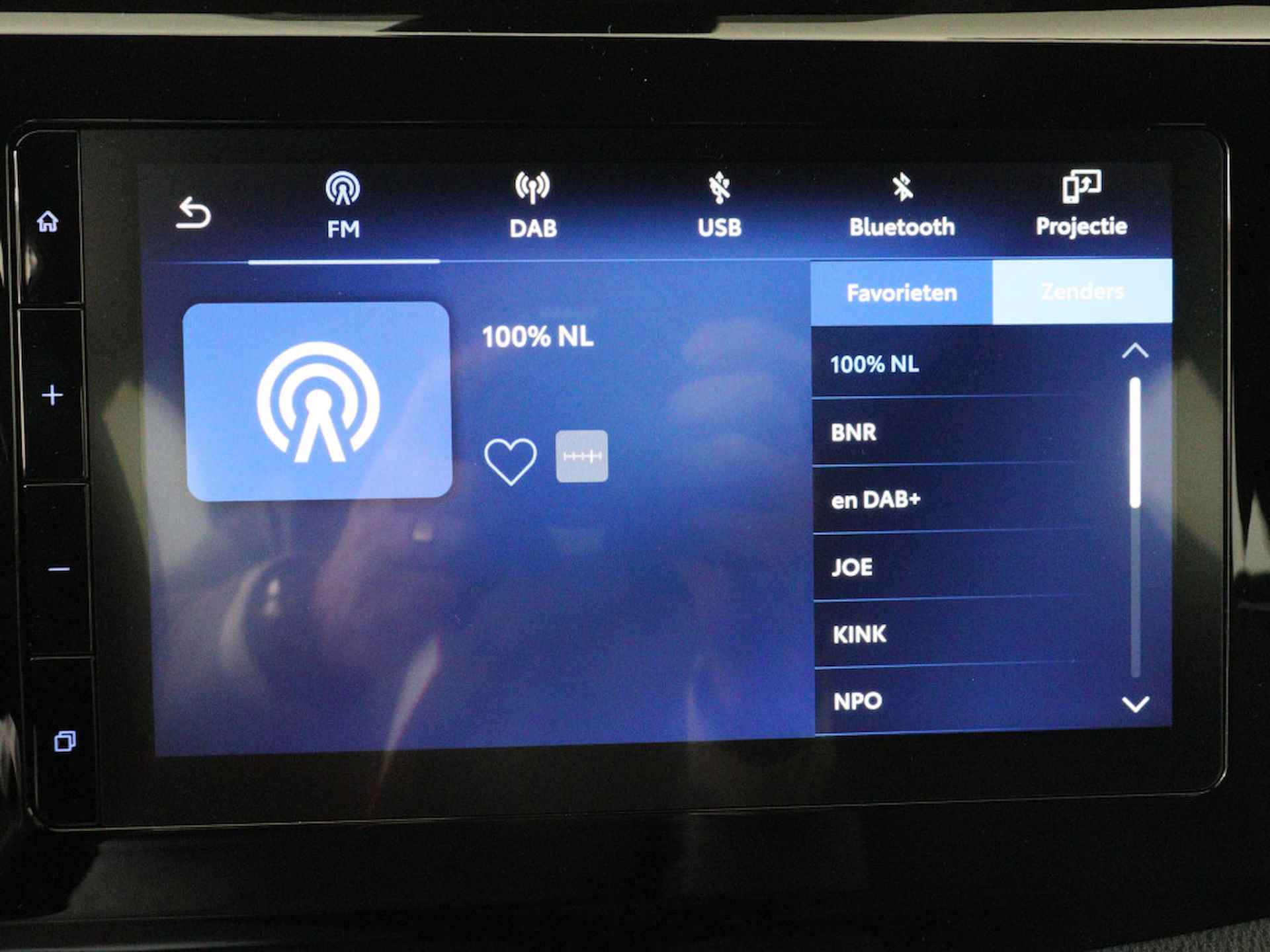 Toyota Aygo X 1.0 VVT-i S-CVT play | Apple CarPlay | Camera | Adaptive Cruise Control | - 40/42