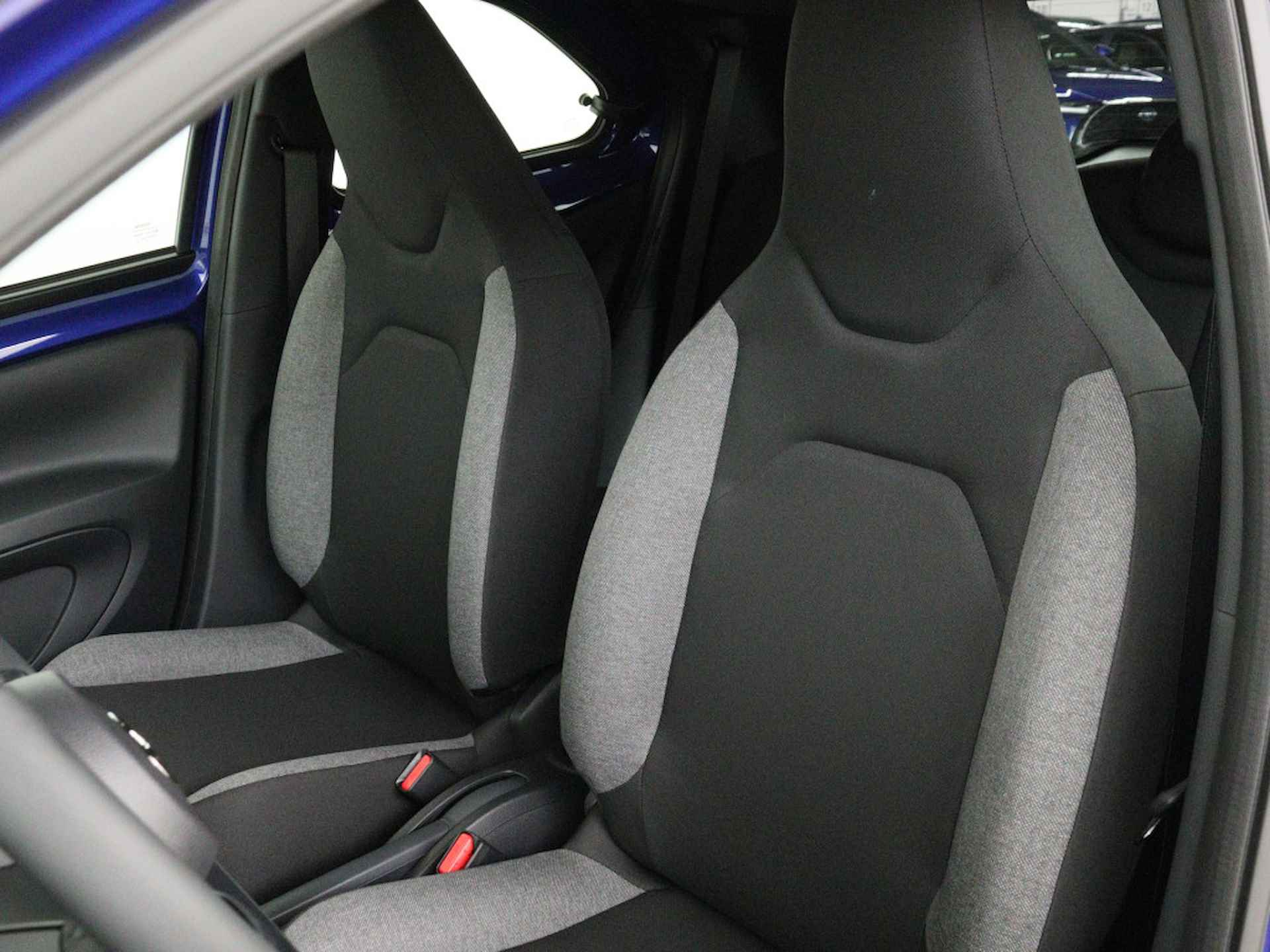 Toyota Aygo X 1.0 VVT-i S-CVT play | Apple CarPlay | Camera | Adaptive Cruise Control | - 41/42