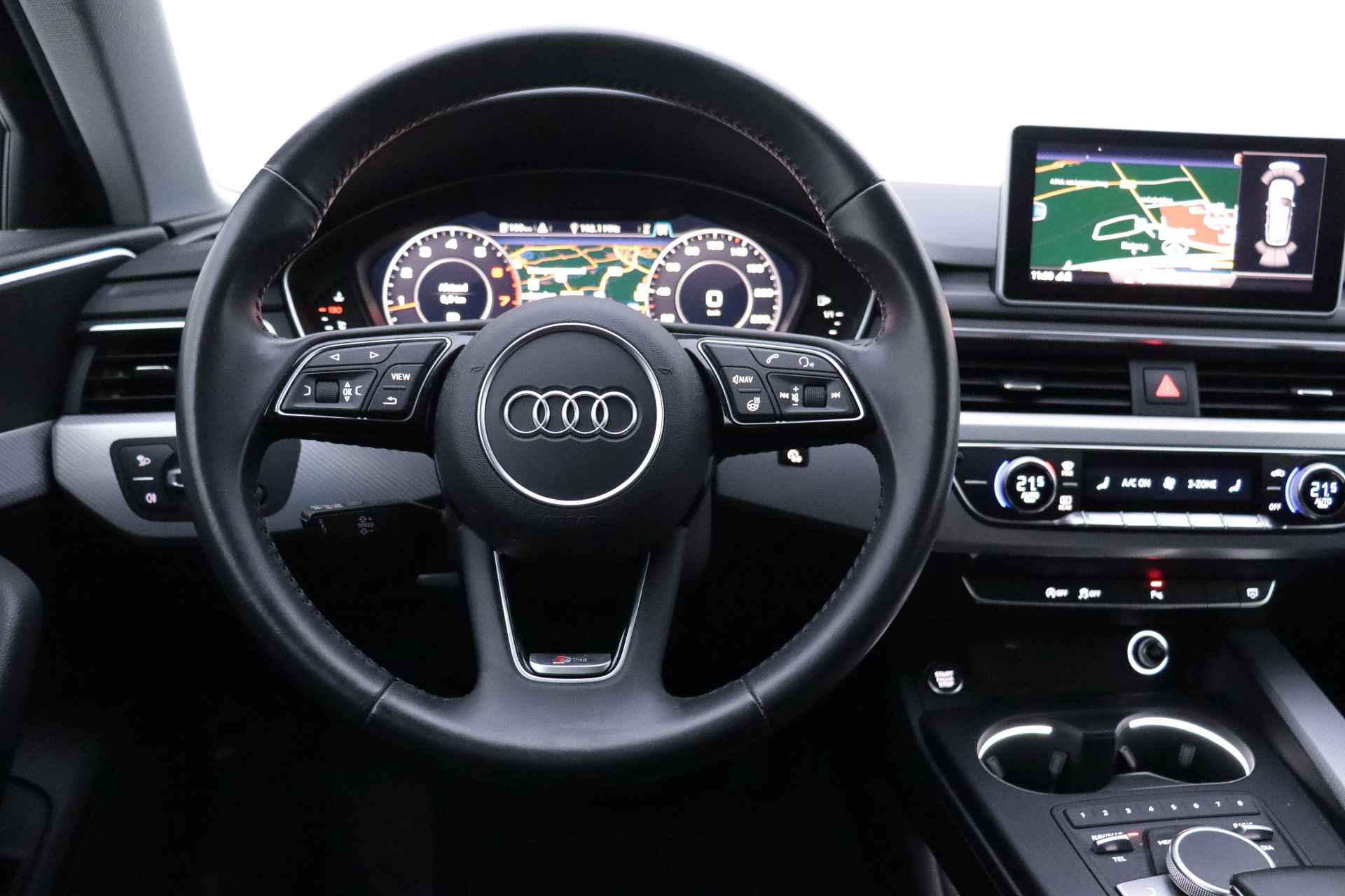 Audi A4 Avant 35(2.0)TFSI S-Tr. S-LINE Int FULL LED/DIGIDASH/CARPLAY/NAVI/CRUISE/PDC V+A/TREKHAAK/LMV 18'' - 18/28